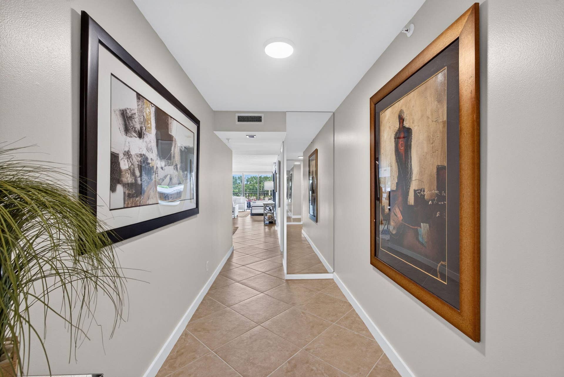 3440 S OCEAN Boulevard, #105S, Palm Beach, FL 33480 Foyer