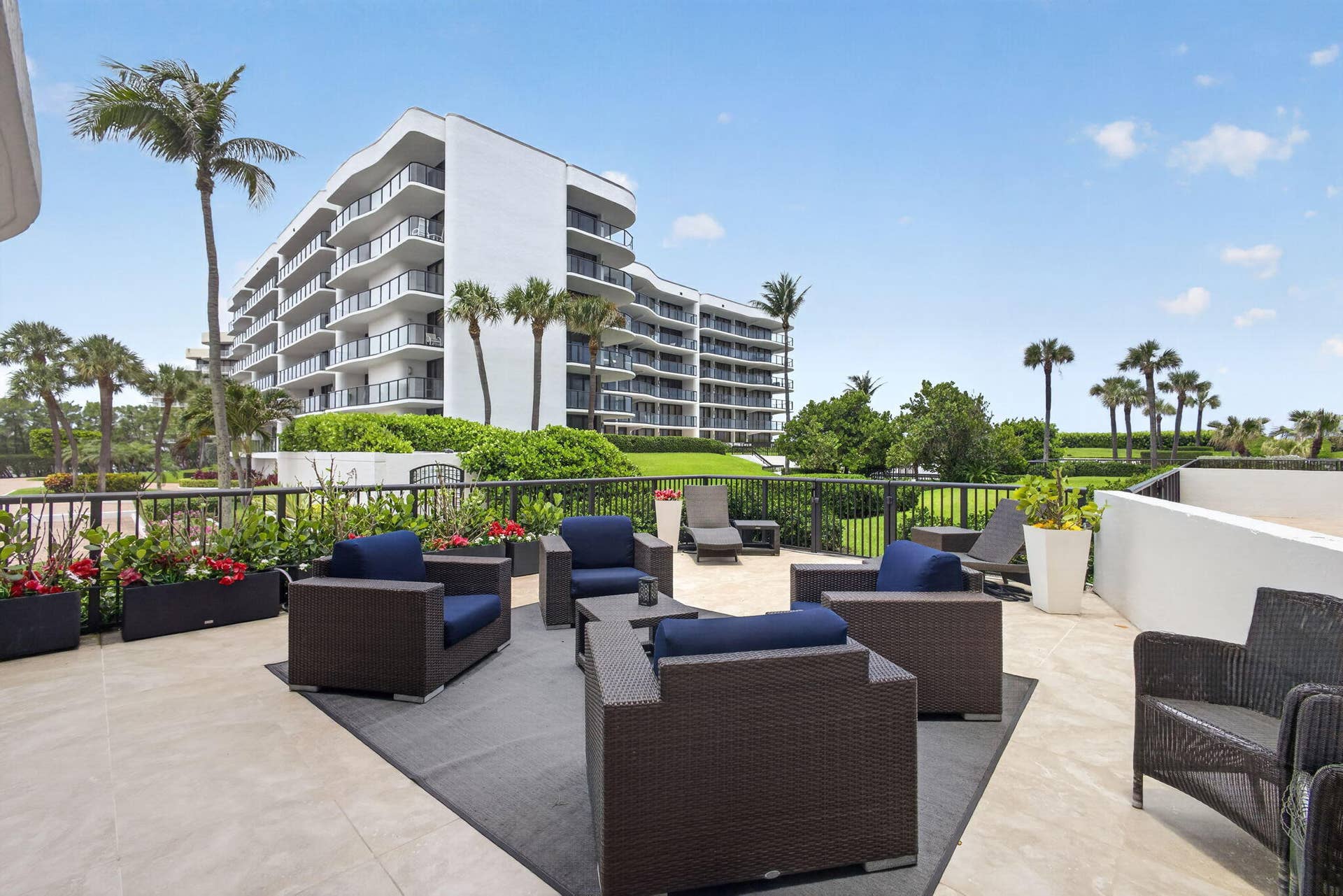 3440 S OCEAN Boulevard, #105S, Palm Beach, FL 33480 Lanai that lives like more living space