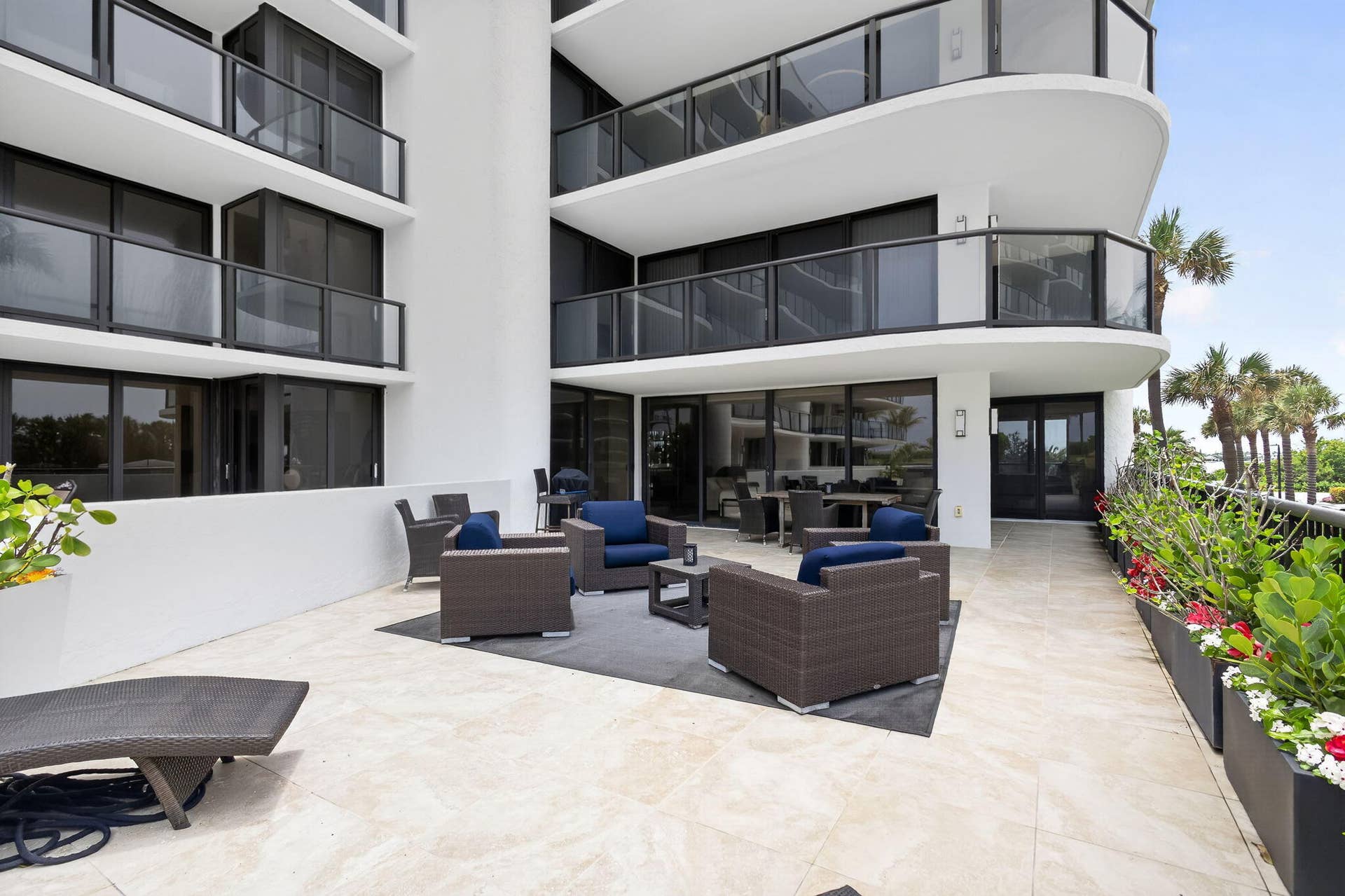 3440 S OCEAN Boulevard, #105S, Palm Beach, FL 33480 Lanai
