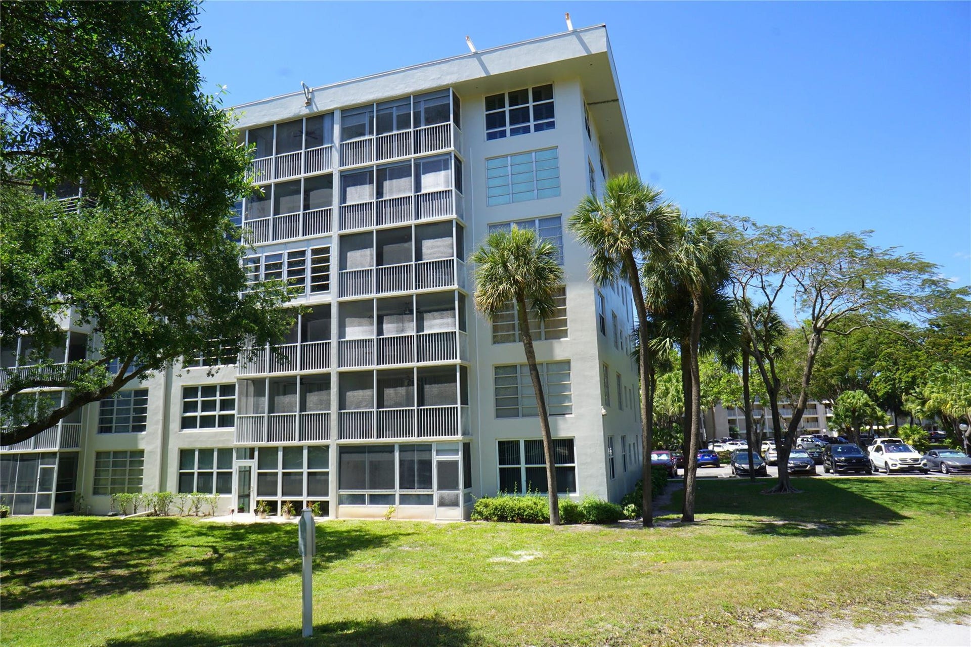 2600 S COURSE Drive, #410, Pompano Beach, FL 33069 Photo 37