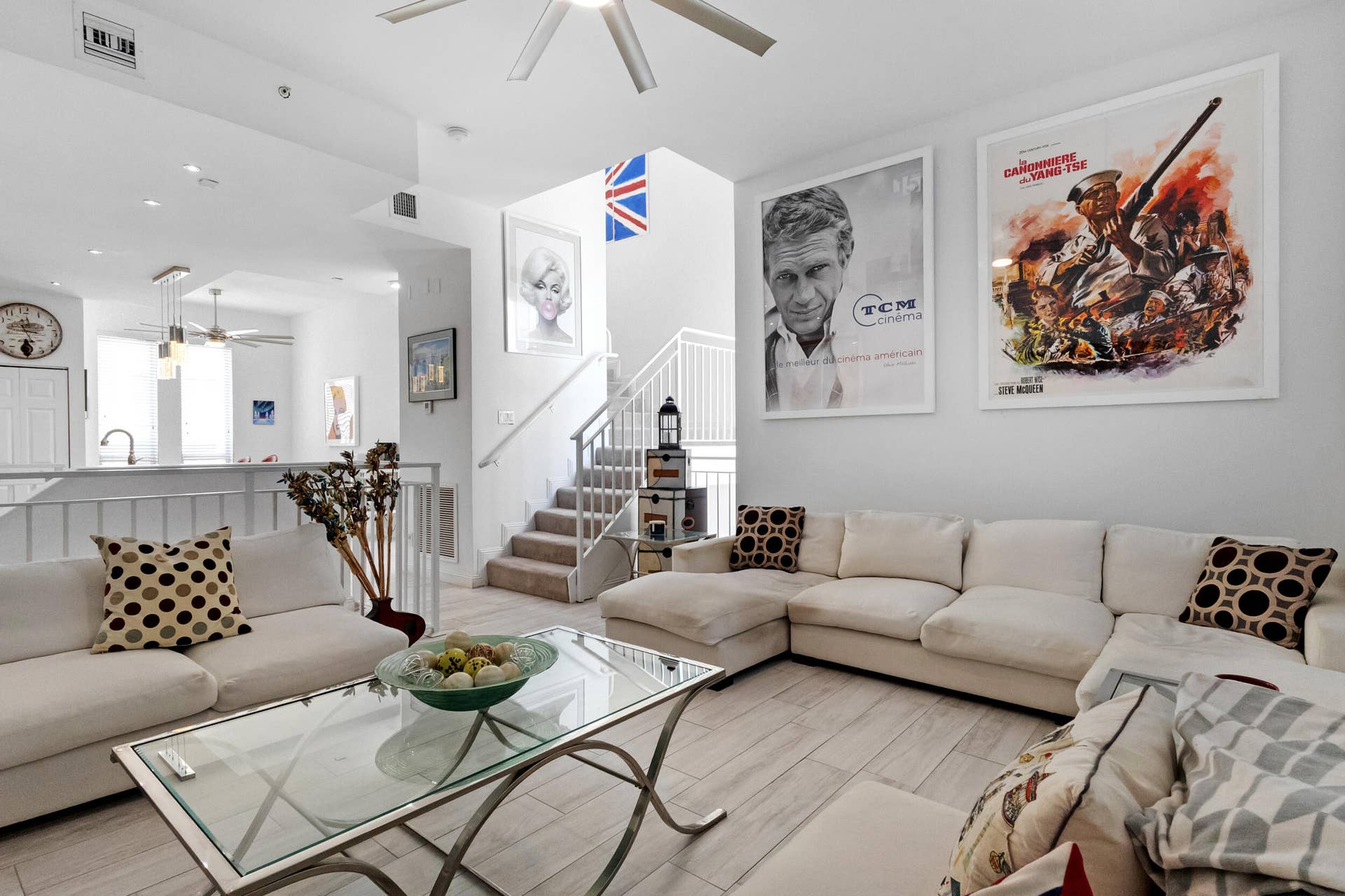 711 SE 16th Court, Fort Lauderdale, FL 33316 25_accutour_01 711-se-16th-ct -026