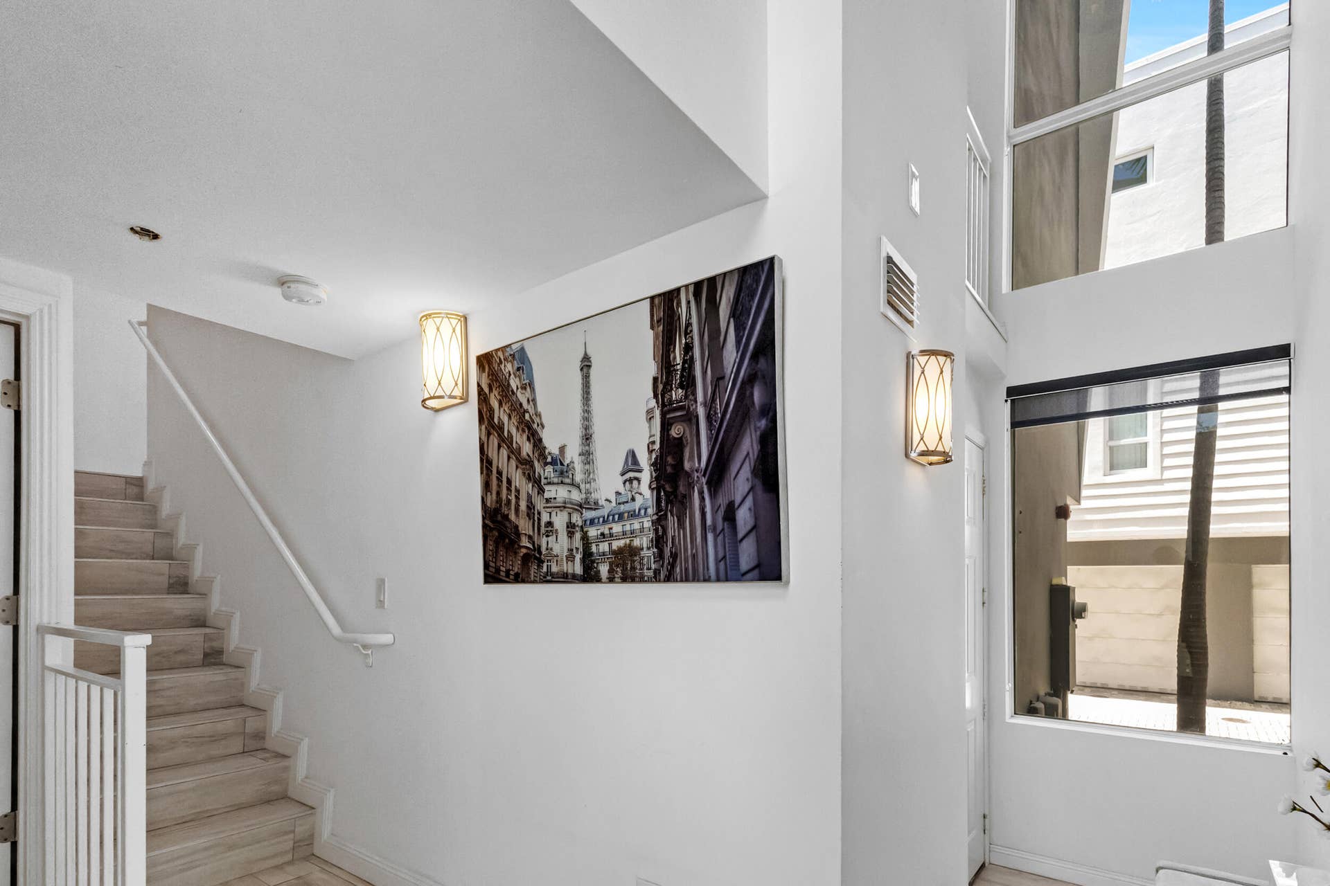711 SE 16th Court, Fort Lauderdale, FL 33316 13_accutour_01 711-se-16th-ct -014