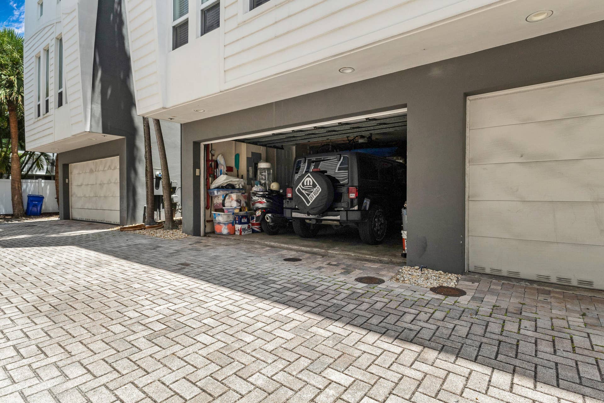 711 SE 16th Court, Fort Lauderdale, FL 33316 70_accutour_01 711-se-16th-ct -071