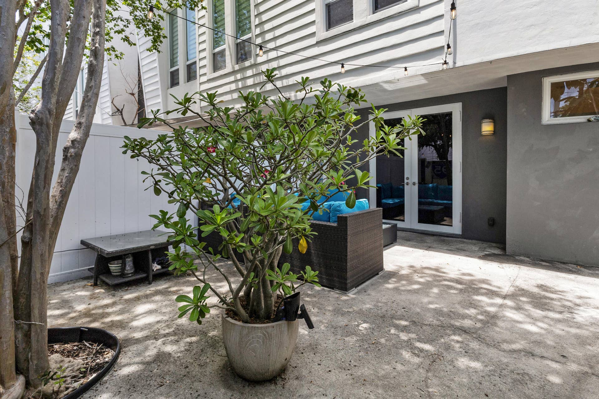 711 SE 16th Court, Fort Lauderdale, FL 33316 6_accutour_01 711-se-16th-ct -007