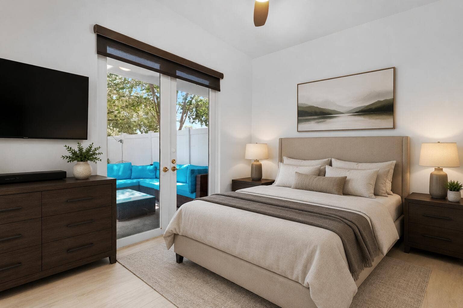 711 SE 16th Court, Fort Lauderdale, FL 33316 Virtually staged