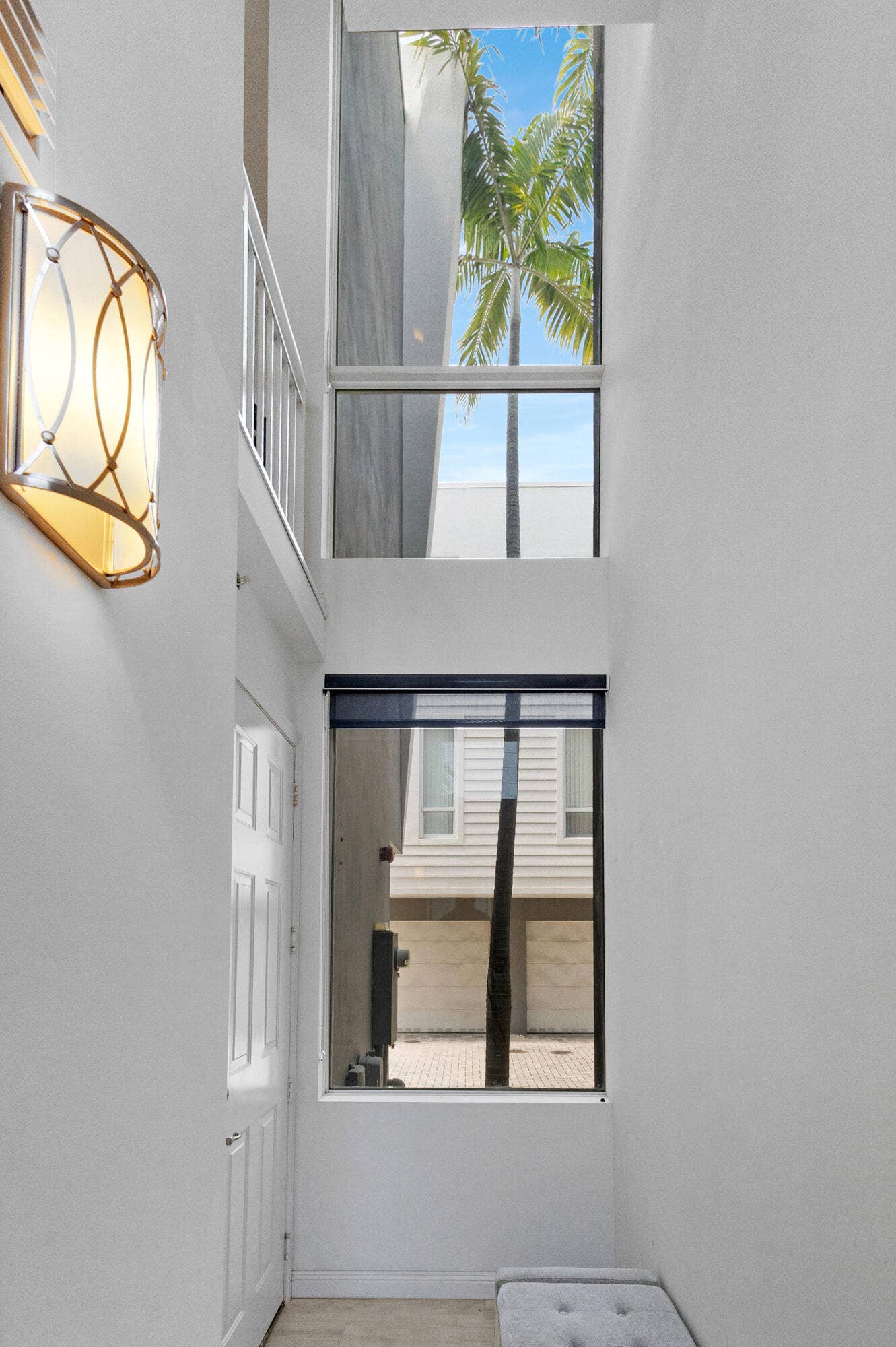 711 SE 16th Court, Fort Lauderdale, FL 33316 14_accutour_01 711-se-16th-ct -015