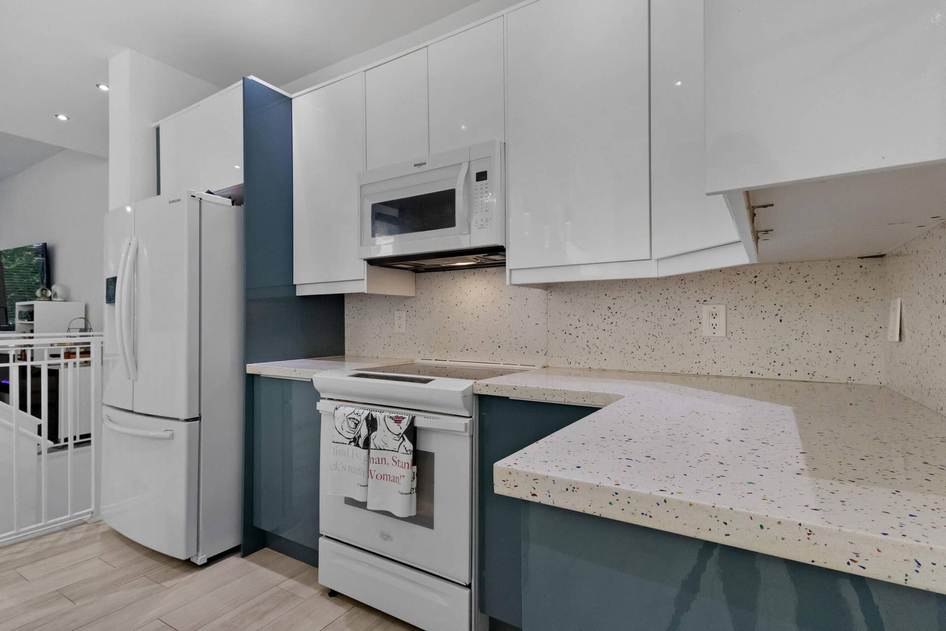 711 SE 16th Court, Fort Lauderdale, FL 33316 37_accutour_01 711-se-16th-ct -038