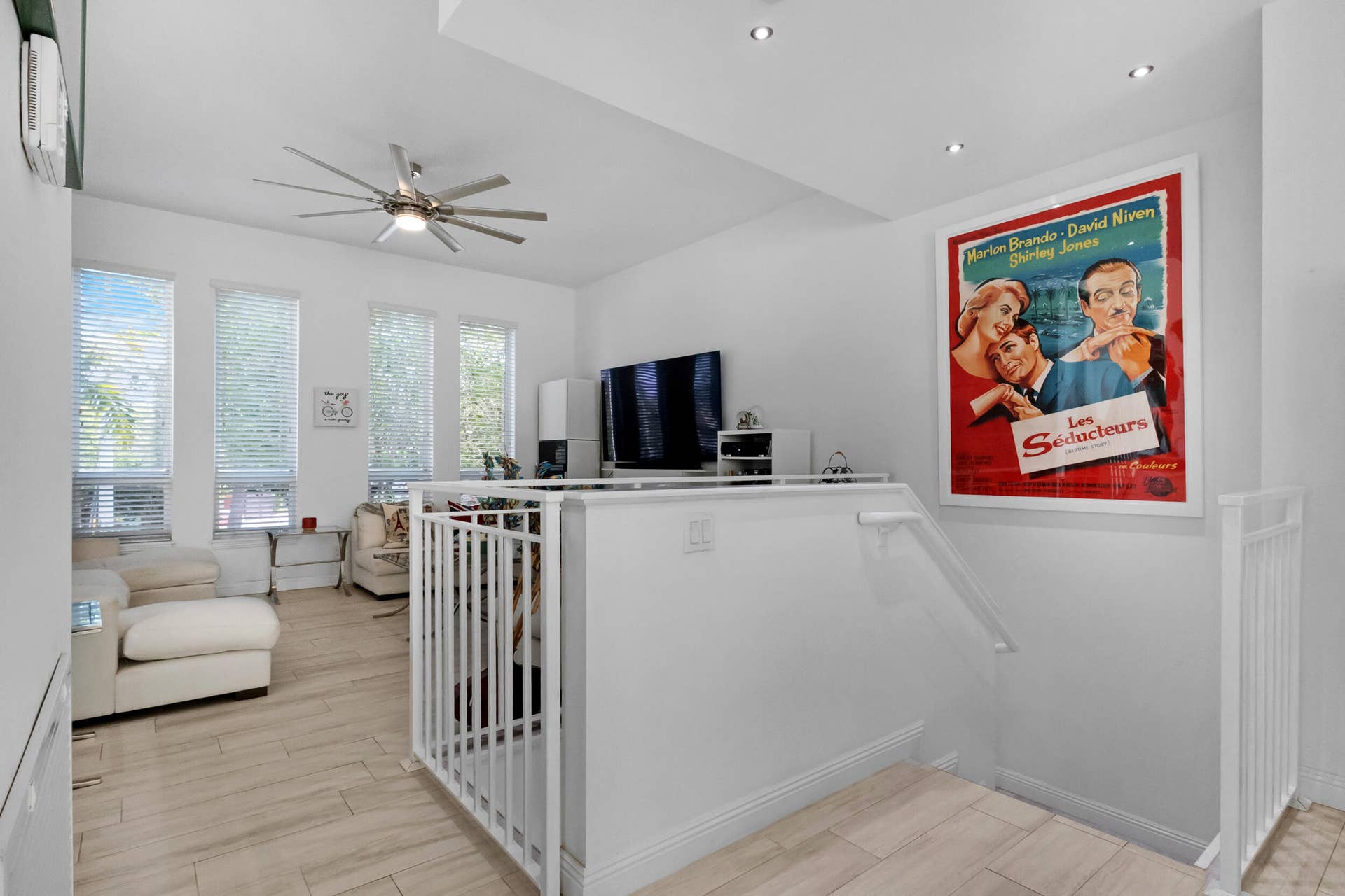711 SE 16th Court, Fort Lauderdale, FL 33316 24_accutour_01 711-se-16th-ct -025