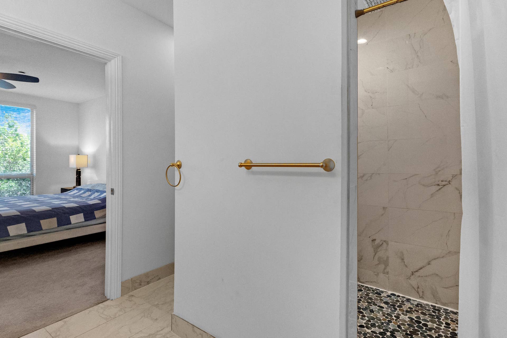 711 SE 16th Court, Fort Lauderdale, FL 33316 51_accutour_01 711-se-16th-ct -052