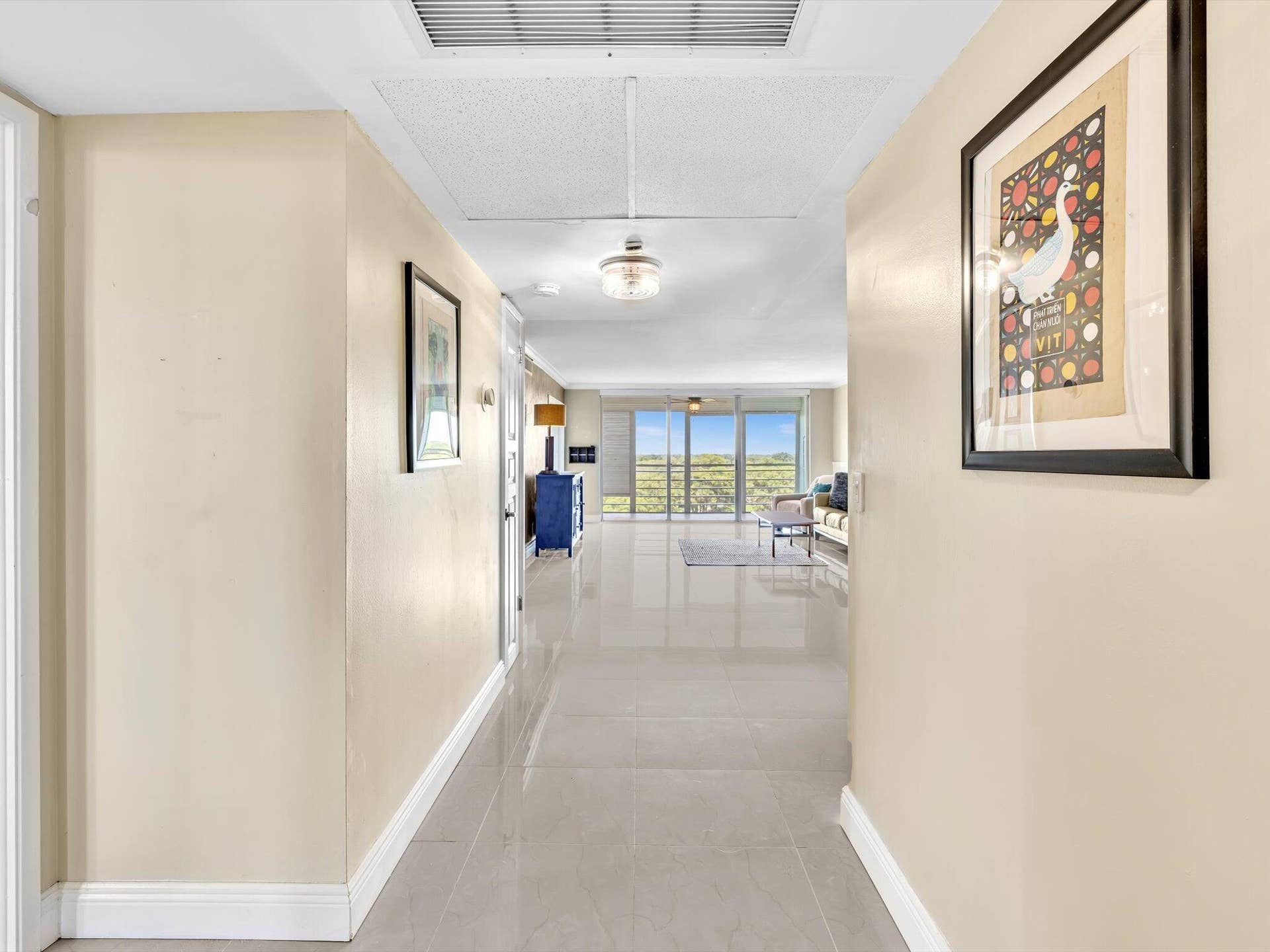 605 OAKS Drive, #810, Pompano Beach, FL 33069 06-FPP00141