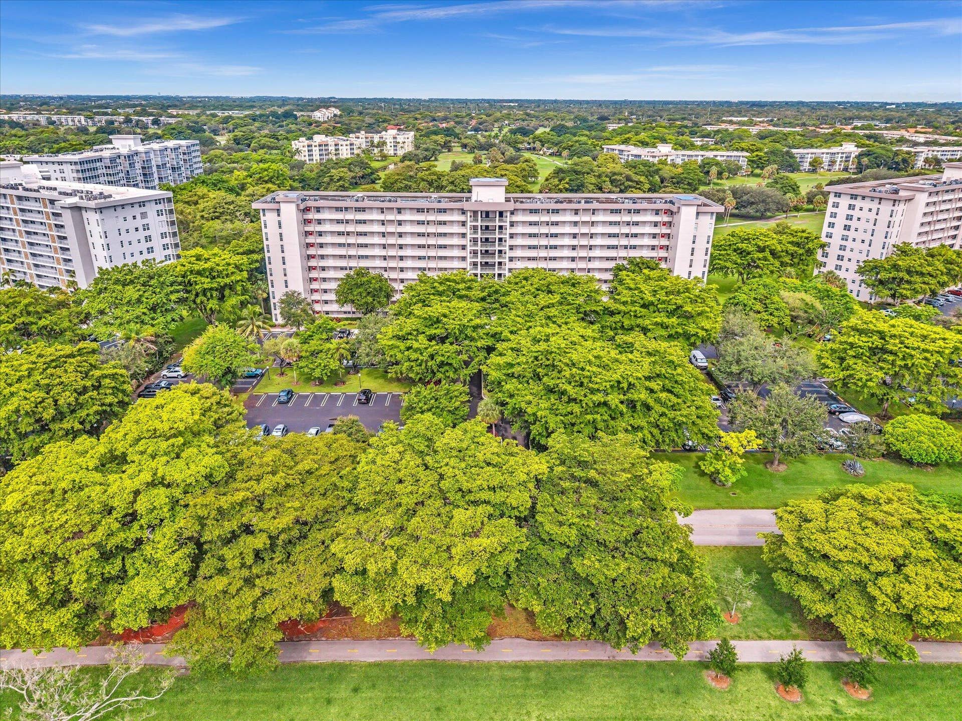 605 OAKS Drive, #810, Pompano Beach, FL 33069 6-FPP_0042_D
