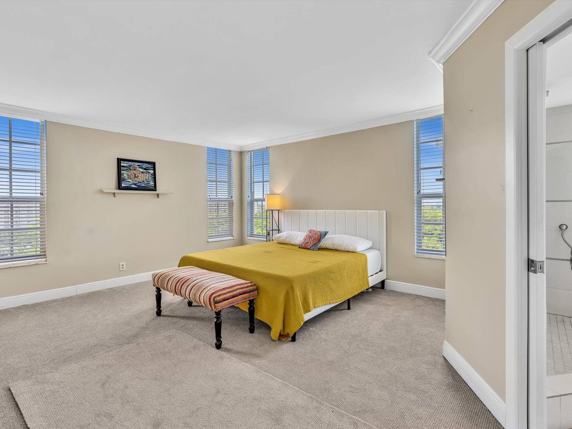 605 OAKS Drive, #810, Pompano Beach, FL 33069 07-FPP00146
