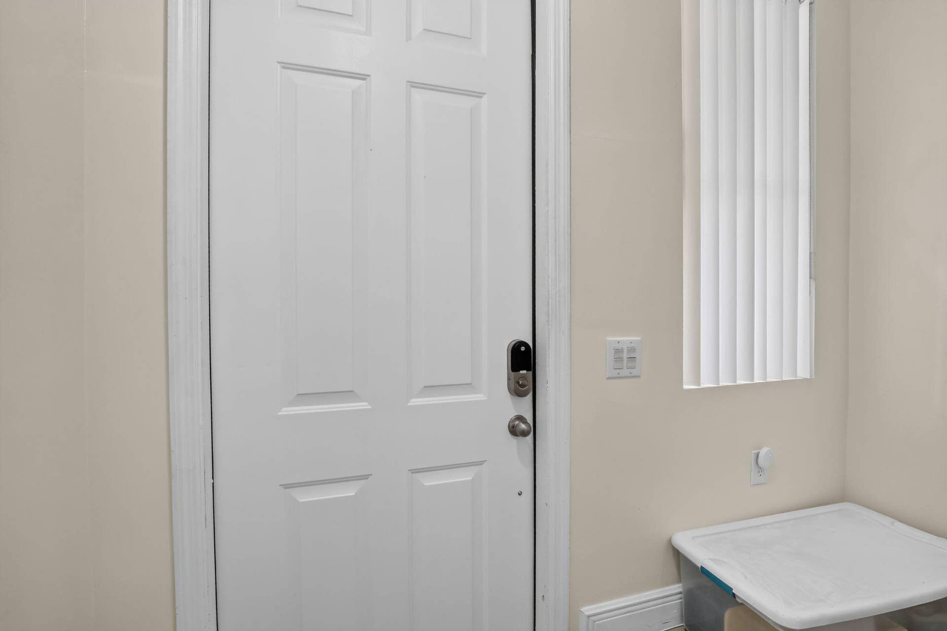 1705 Johnson Street, #C, Hollywood, FL 33020 1st Floor Entrway