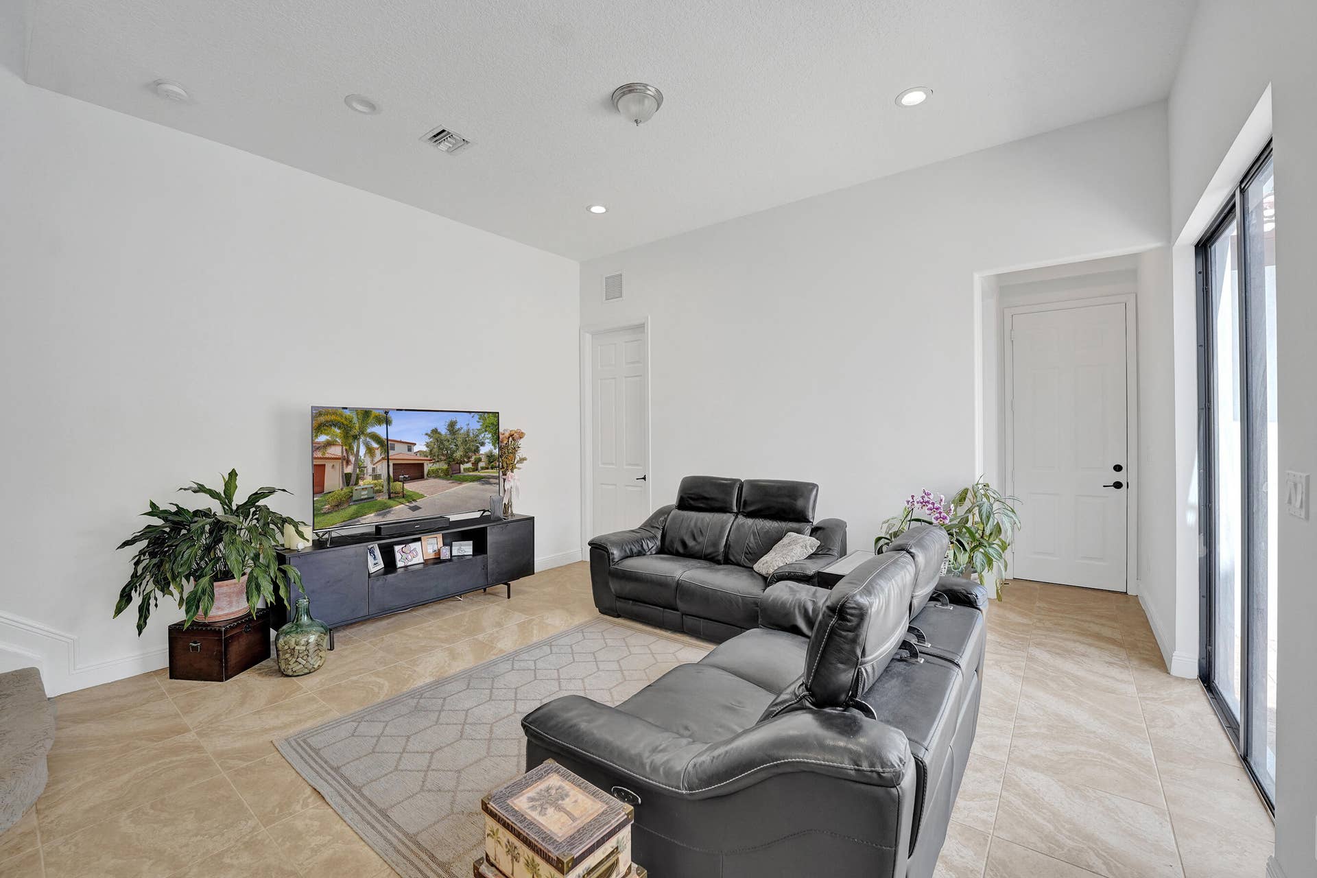 3760 NW 84TH Way, Cooper City, FL 33024 DSC09060