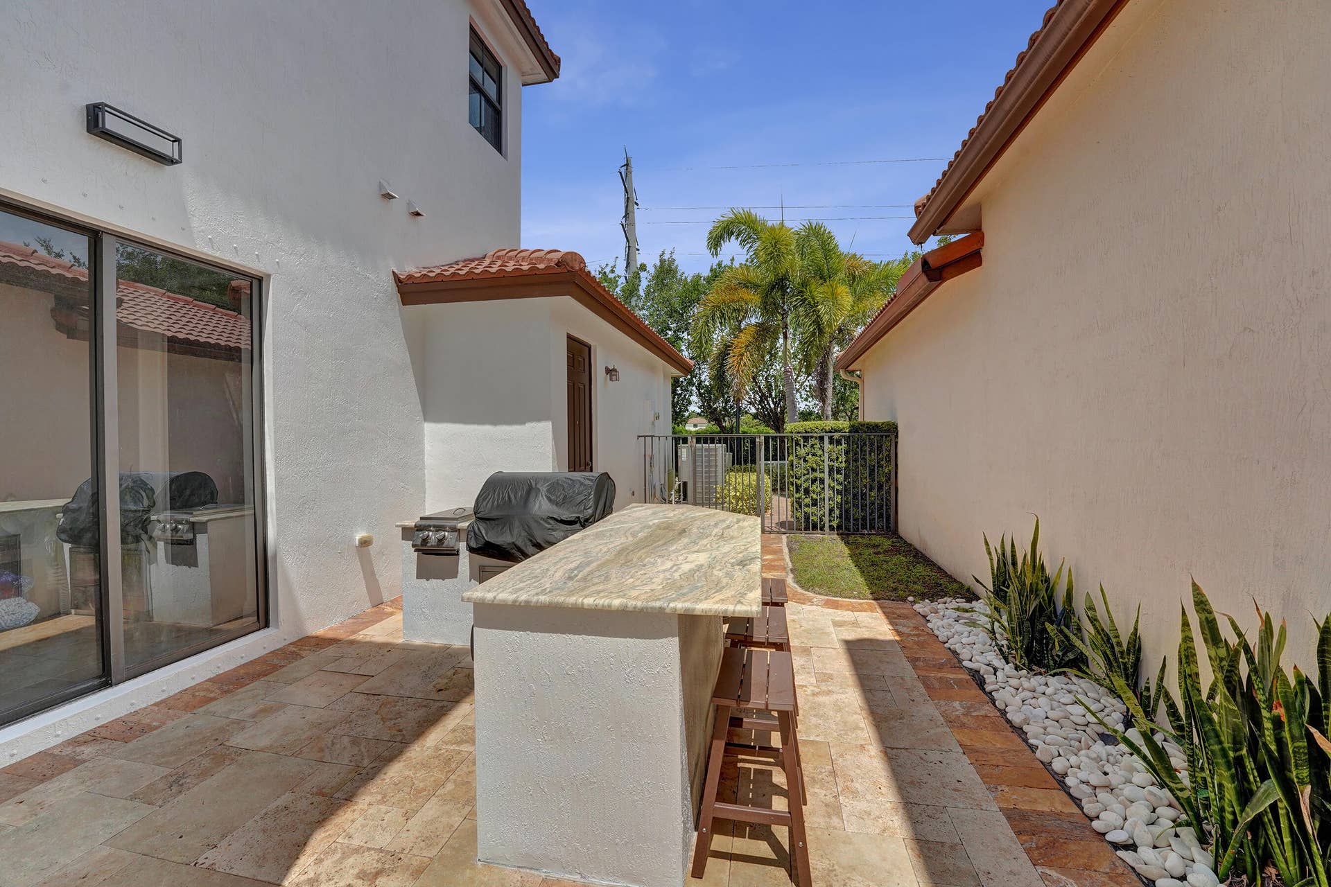 3760 NW 84TH Way, Cooper City, FL 33024 DSC09087