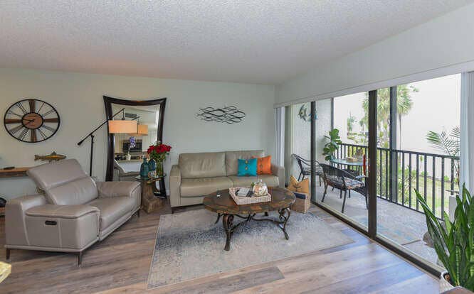 1605 US1 Unit 1 205 Jupiter FL-small-004