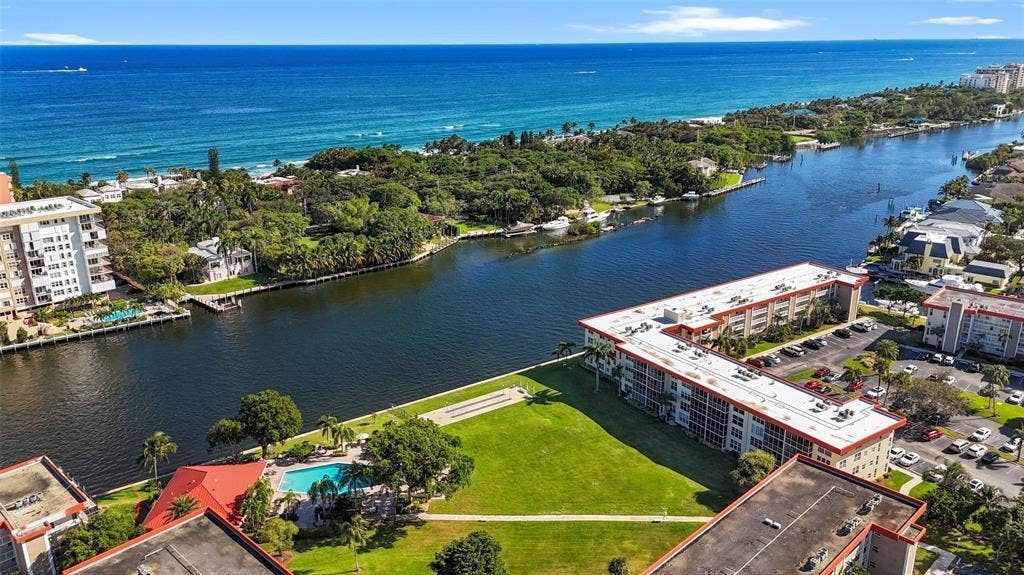 3100 NE 48th Court, #413, Lighthouse Point, FL 33064 3100