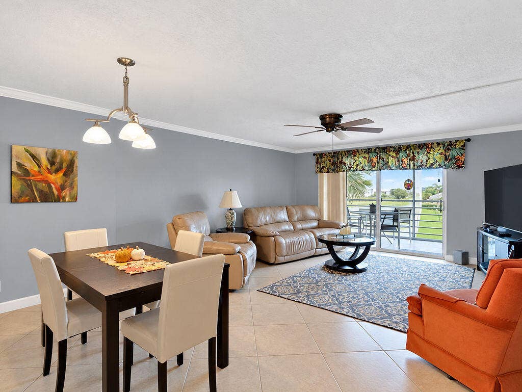 321 SE 3rd Street, #302, Dania Beach, FL 33004 DINLIV01