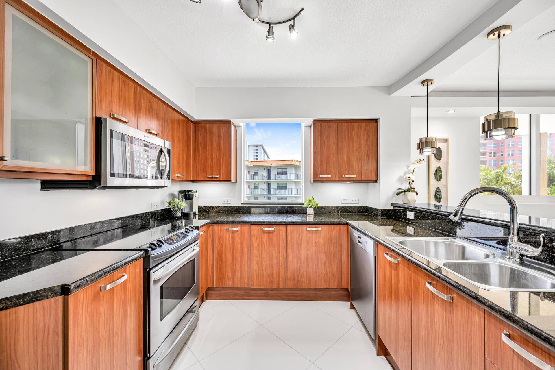 2011 N Ocean Boulevard, #405, Fort Lauderdale, FL 33305 2011 N OCEAN BLVD #405N-25