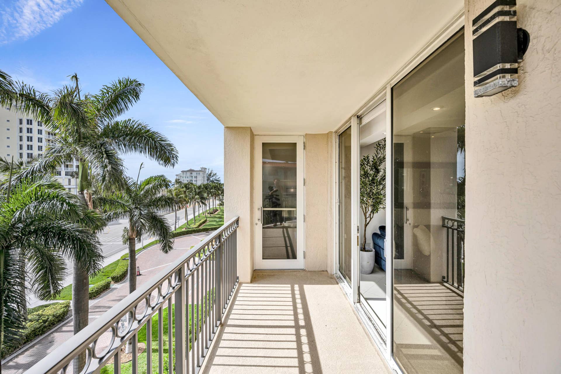 2011 N Ocean Boulevard, #405, Fort Lauderdale, FL 33305 2011 N OCEAN BLVD #405N-13