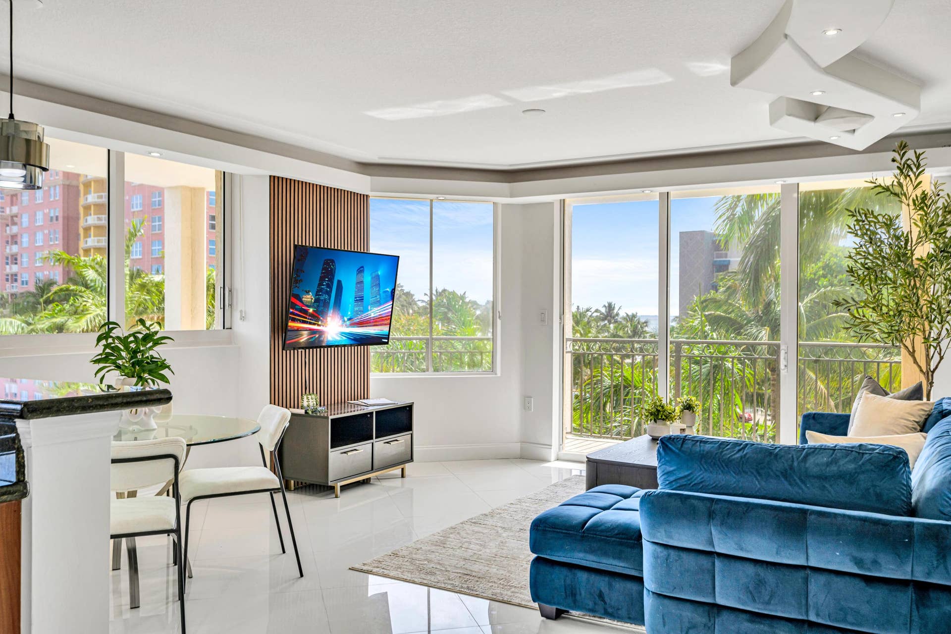 2011 N Ocean Boulevard, #405, Fort Lauderdale, FL 33305 2011 N OCEAN BLVD #405N-24