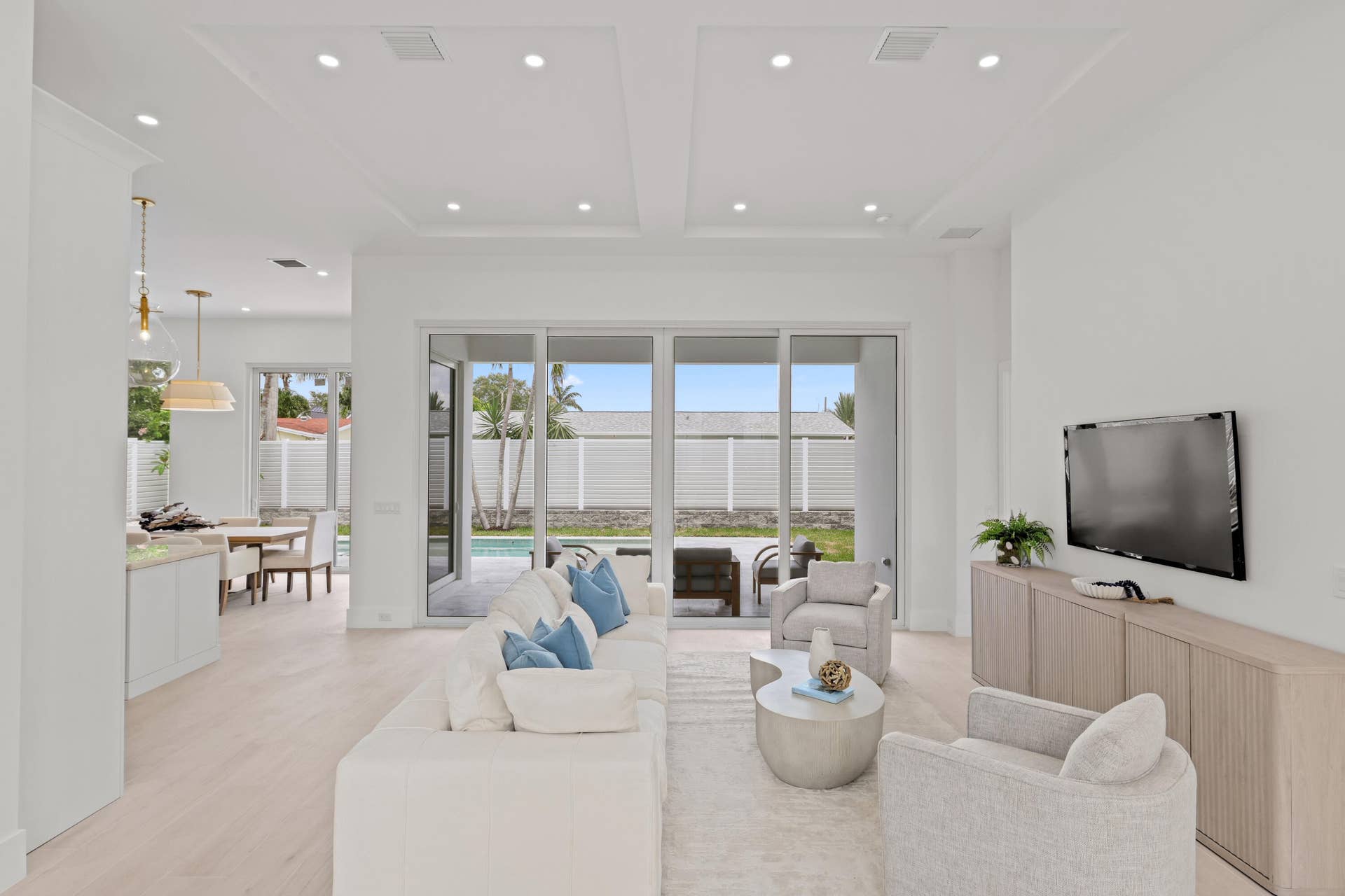 533 Driftwood Road, North Palm Beach, FL 33408 533 Driftwood - 10.jpg-FULL
