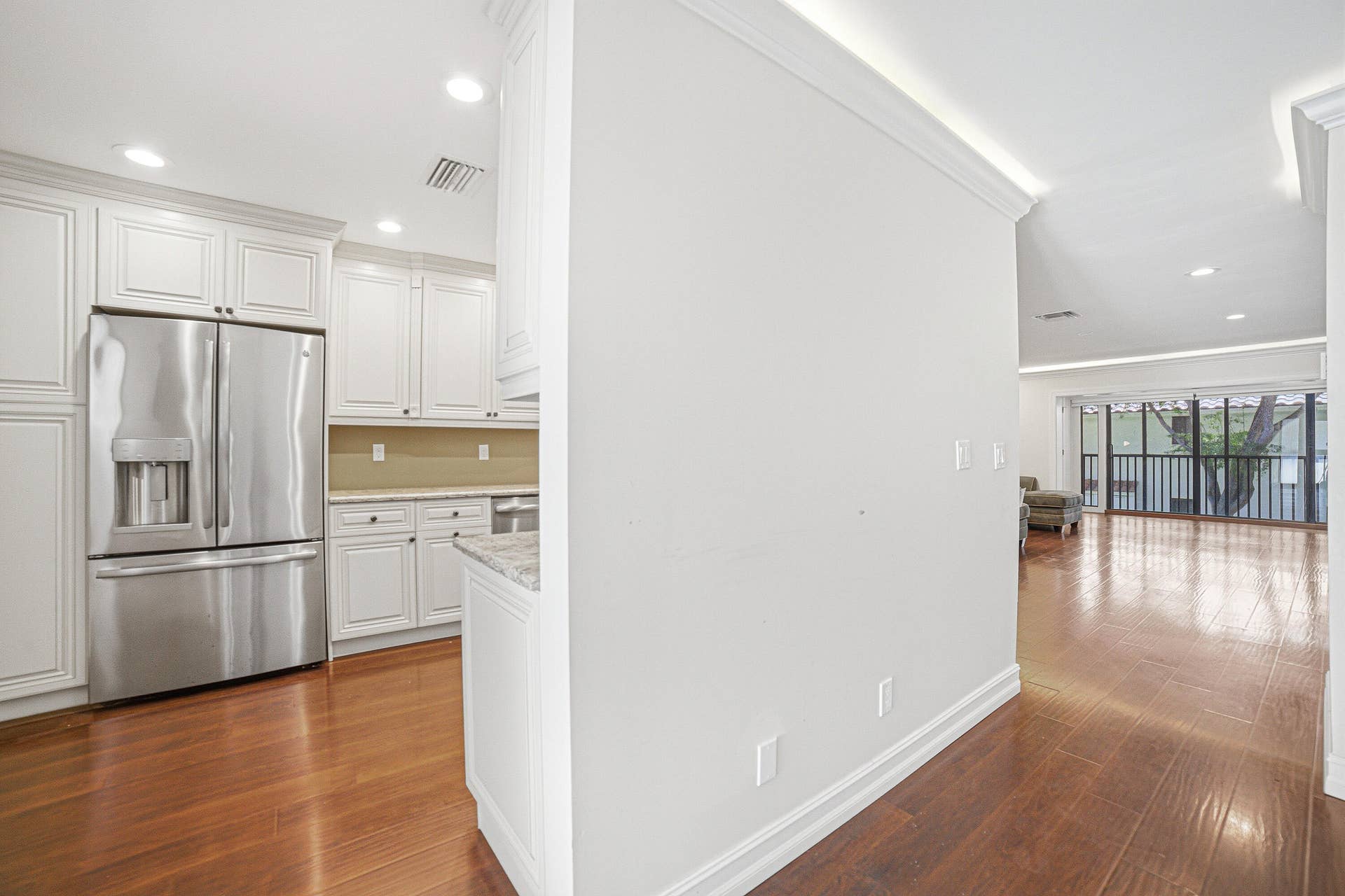 85 PELICAN POINTE Drive, #203, Delray Beach, FL 33483 Entrance
