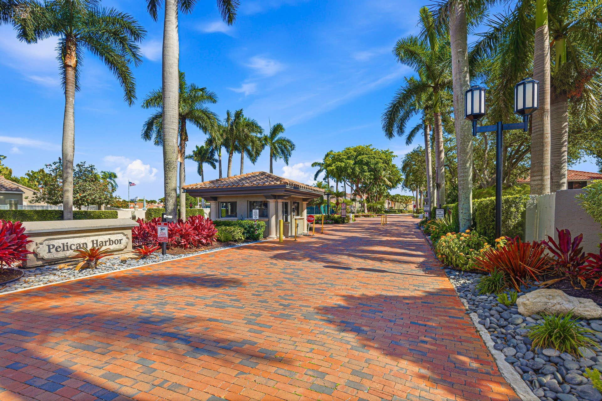 85 PELICAN POINTE Drive, #203, Delray Beach, FL 33483 Community Entrance