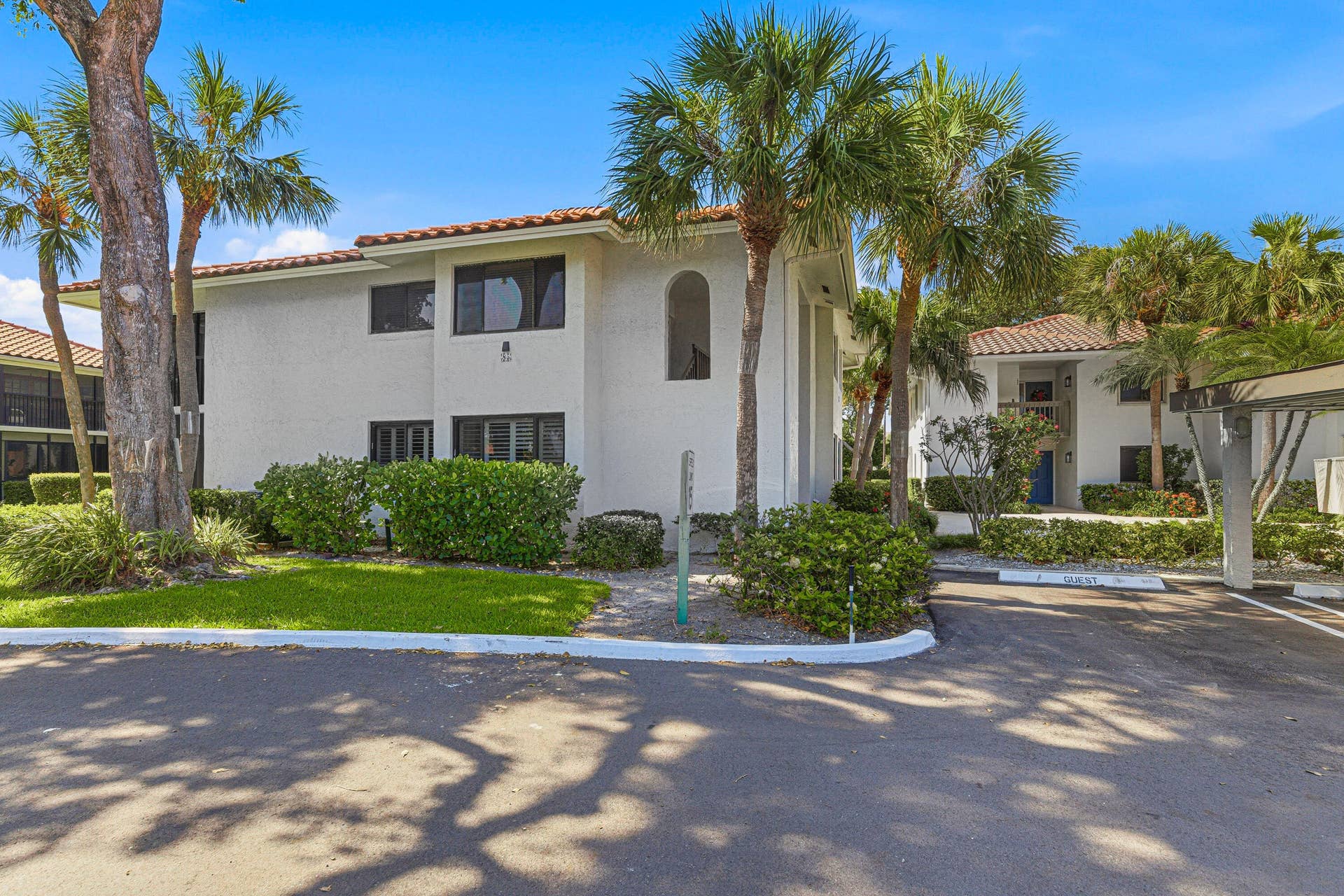 85 PELICAN POINTE Drive, #203, Delray Beach, FL 33483 Front Home-D