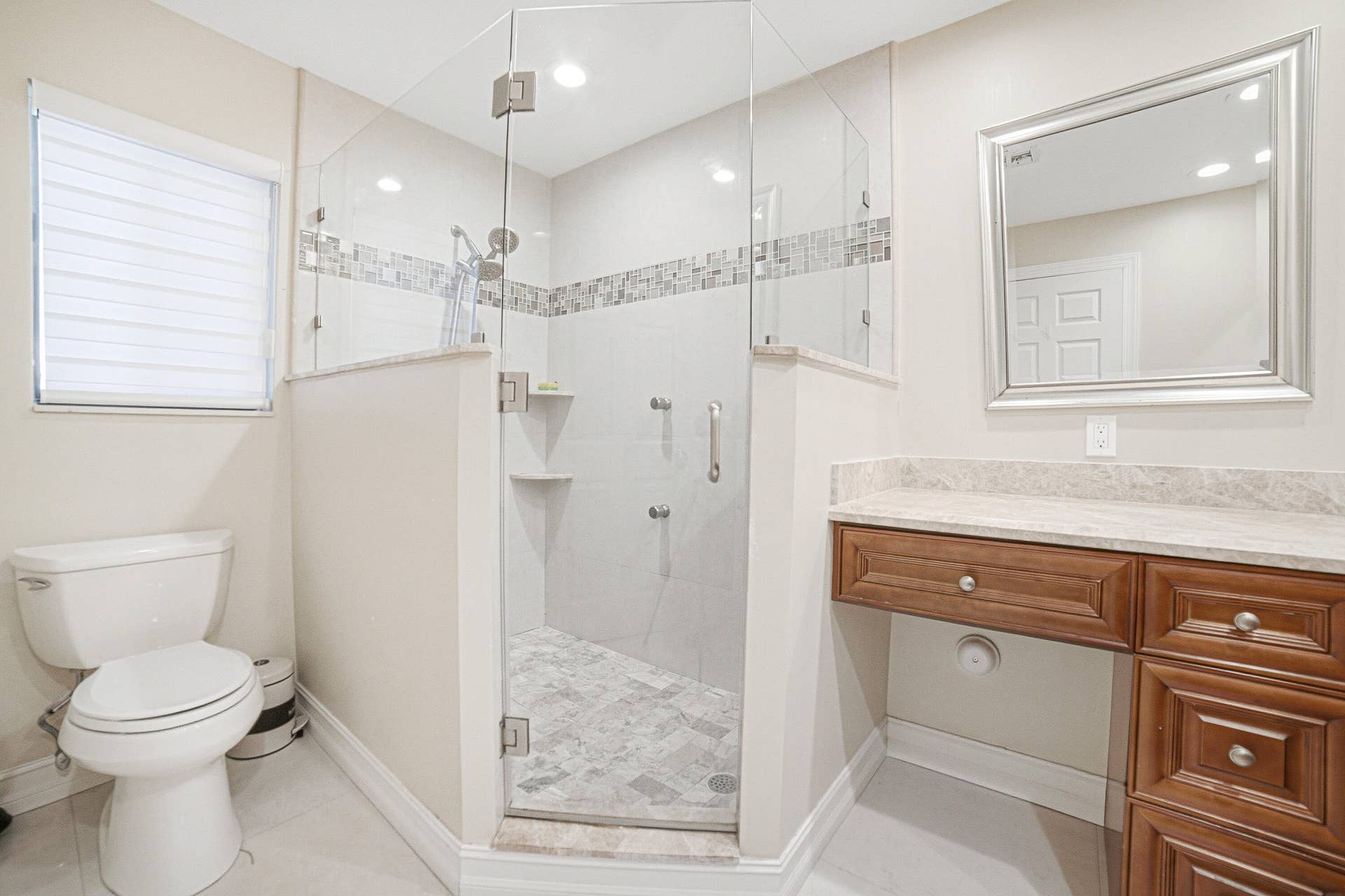 85 PELICAN POINTE Drive, #203, Delray Beach, FL 33483 Bedroom1-Bathroom-B
