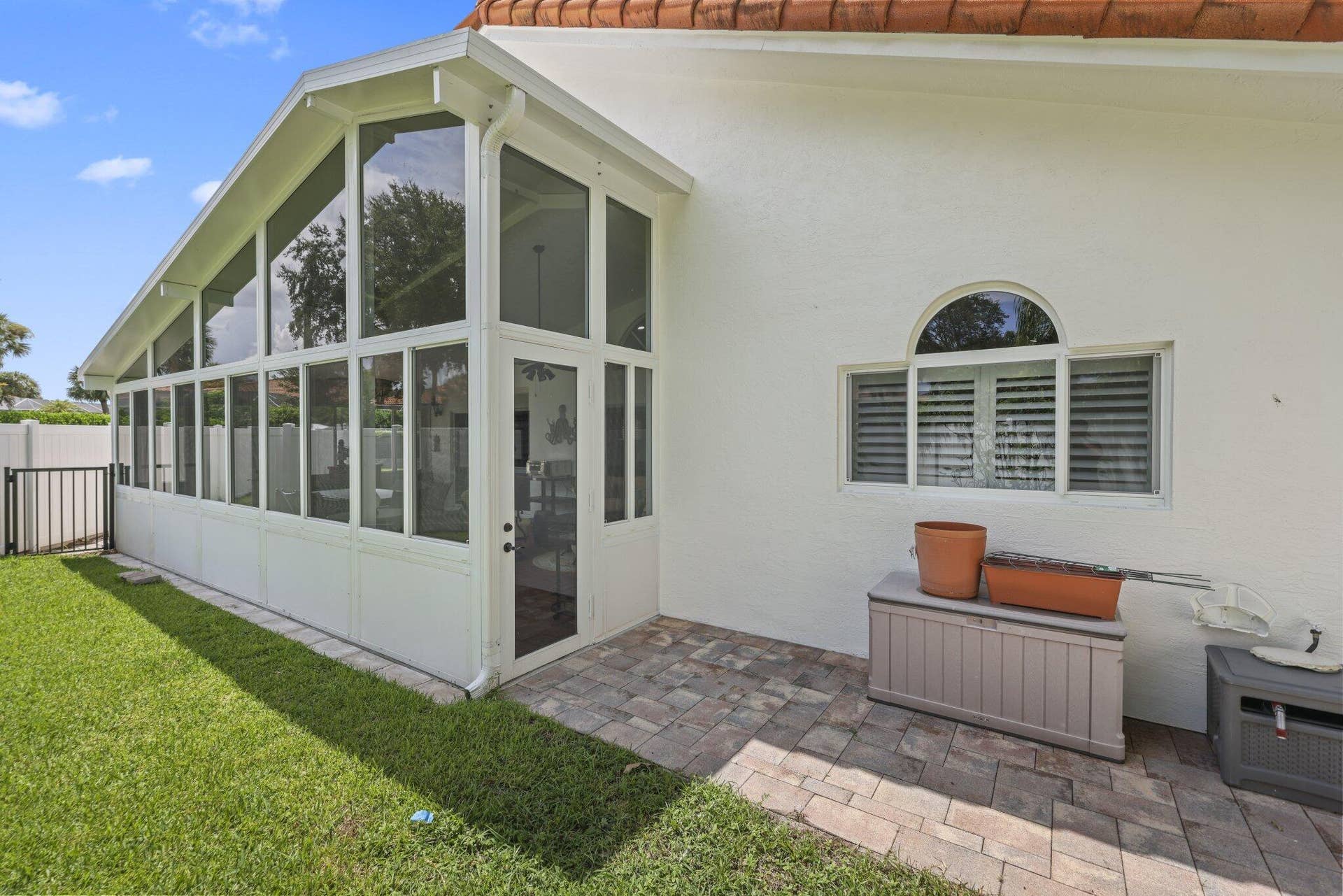 Enclosed Patio space
