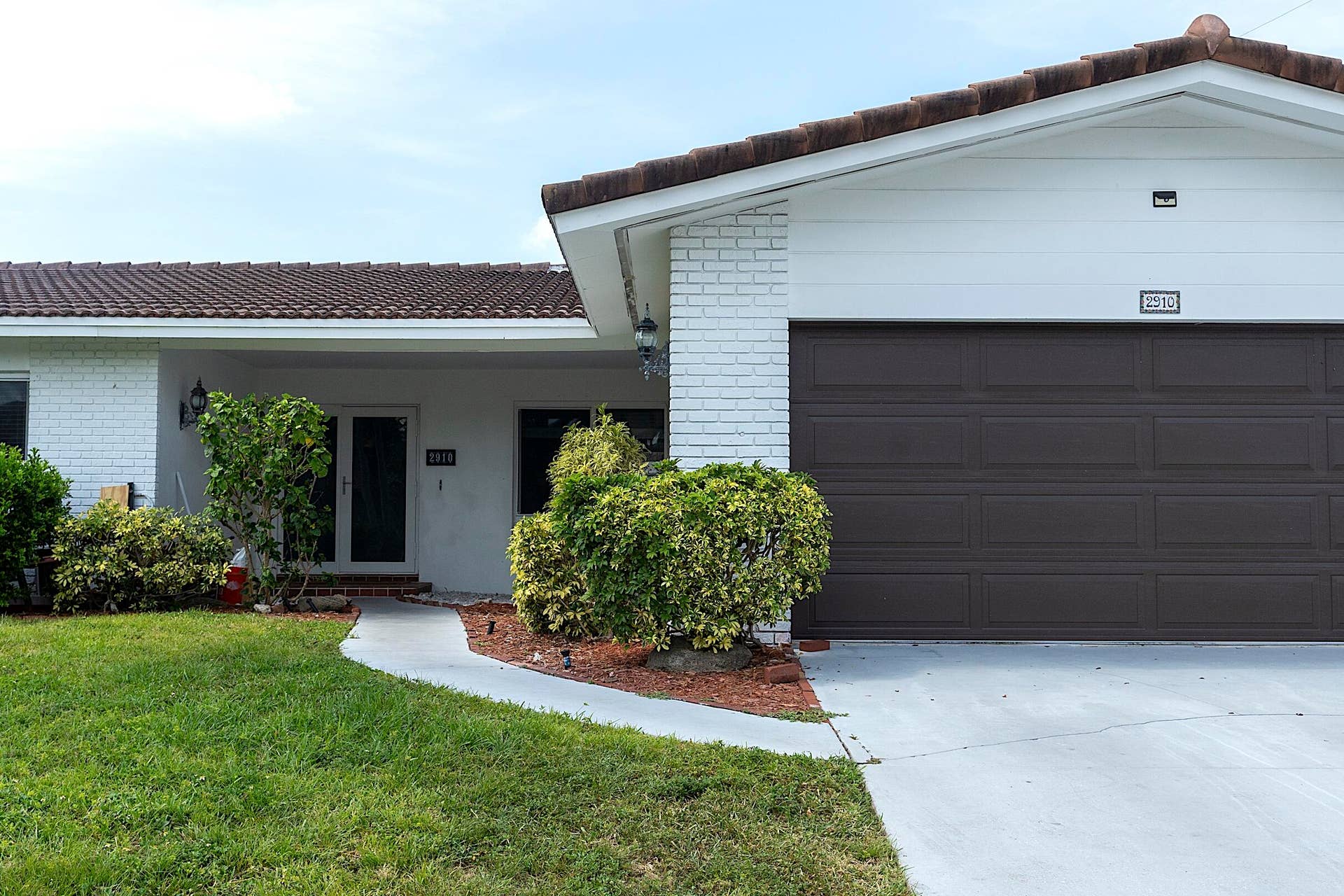 2910 NE 40TH Court, Lighthouse Point, Lighthouse Point, FL 33064 2910 NE 40th Ct - - 005