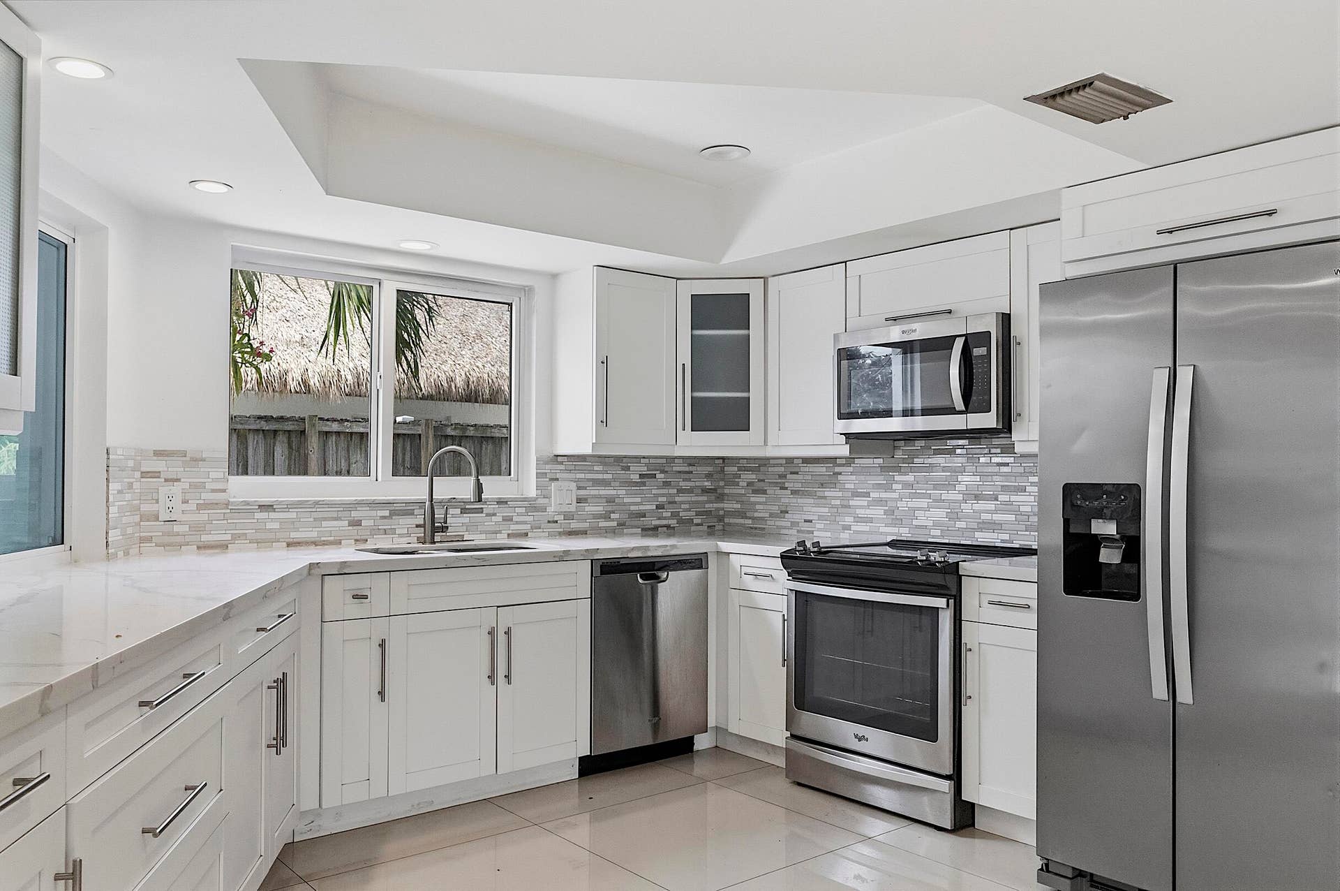2910 NE 40TH Court, Lighthouse Point, Lighthouse Point, FL 33064 2910 NE 40th Ct - - 013
