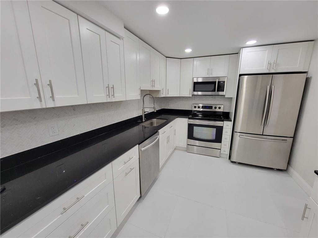 800 E CYPRESS Lane, #202, Pompano Beach, FL 33069 Photo 36