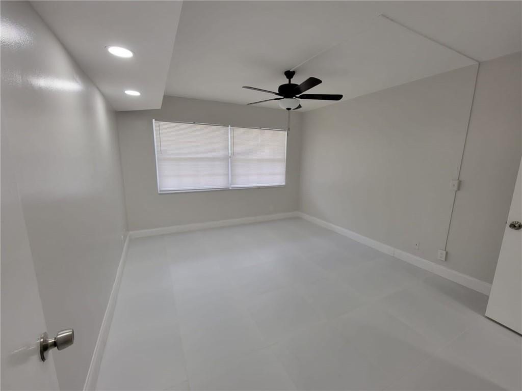 800 E CYPRESS Lane, #202, Pompano Beach, FL 33069 Photo 10