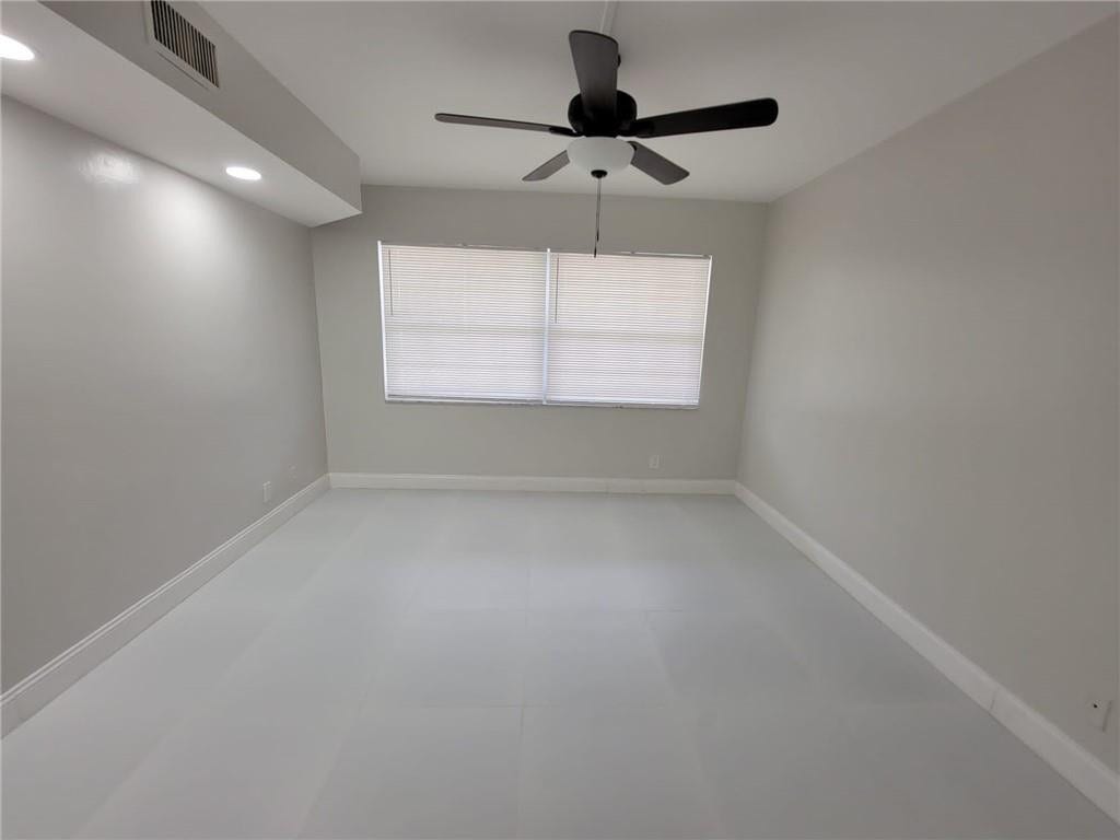 800 E CYPRESS Lane, #202, Pompano Beach, FL 33069 Photo 8