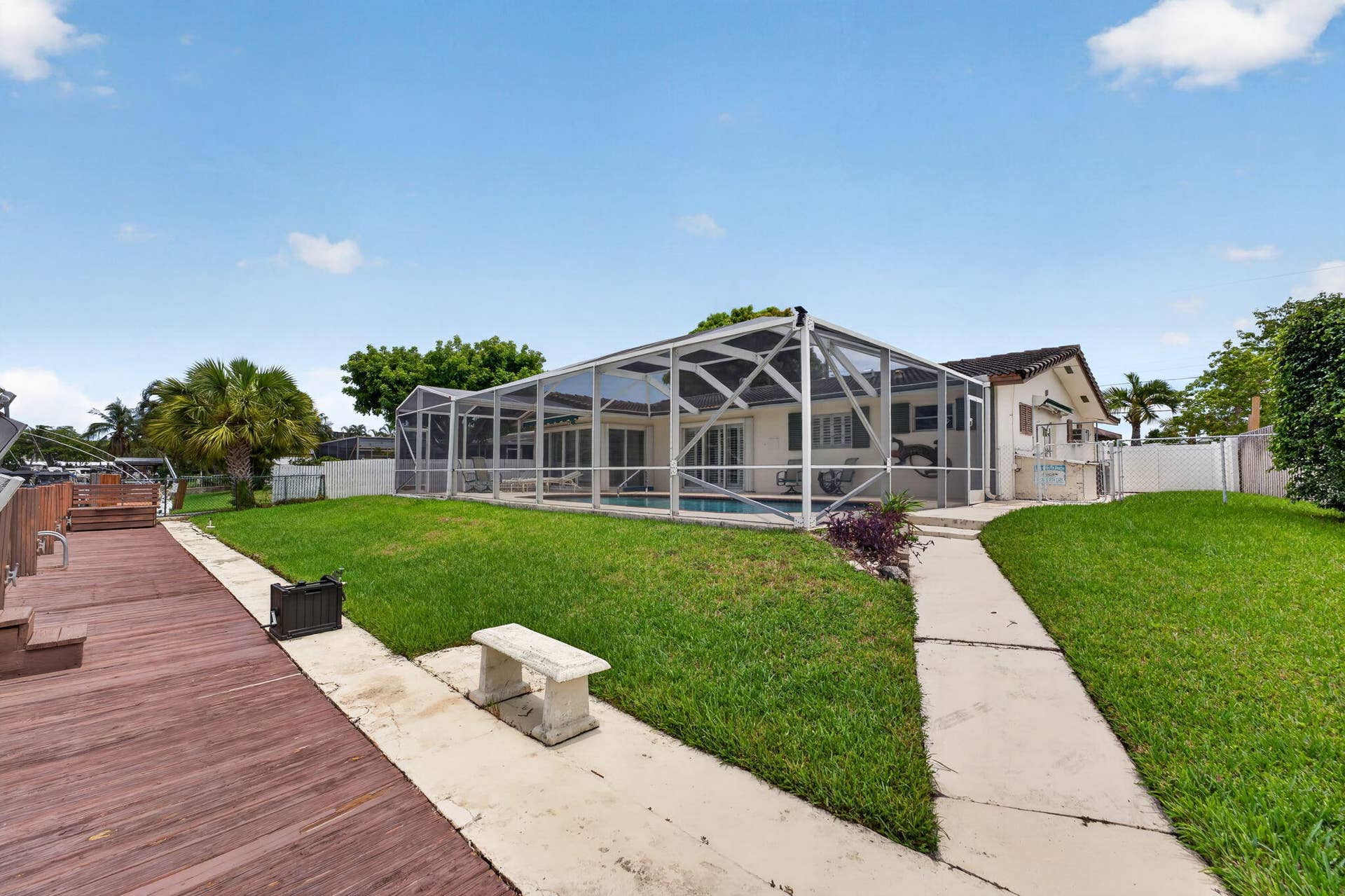 535 NE 8th Avenue, Deerfield Beach, FL 33441 46-web-or-mls-DSC03623