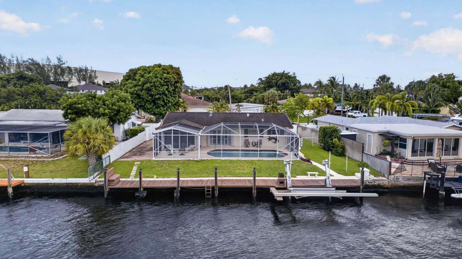 535 NE 8th Avenue, Deerfield Beach, FL 33441 63-web-or-mls-DJI_20260729132920_0703_D