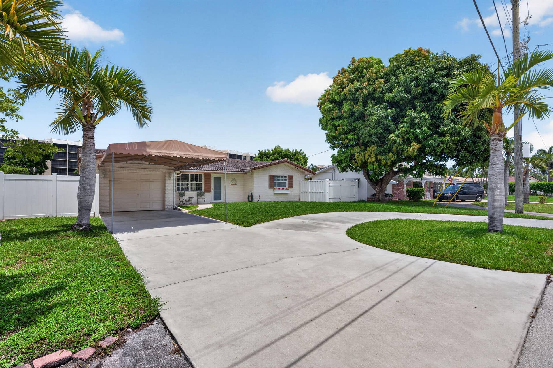 535 NE 8th Avenue, Deerfield Beach, FL 33441 2-web-or-mls-DSC03538