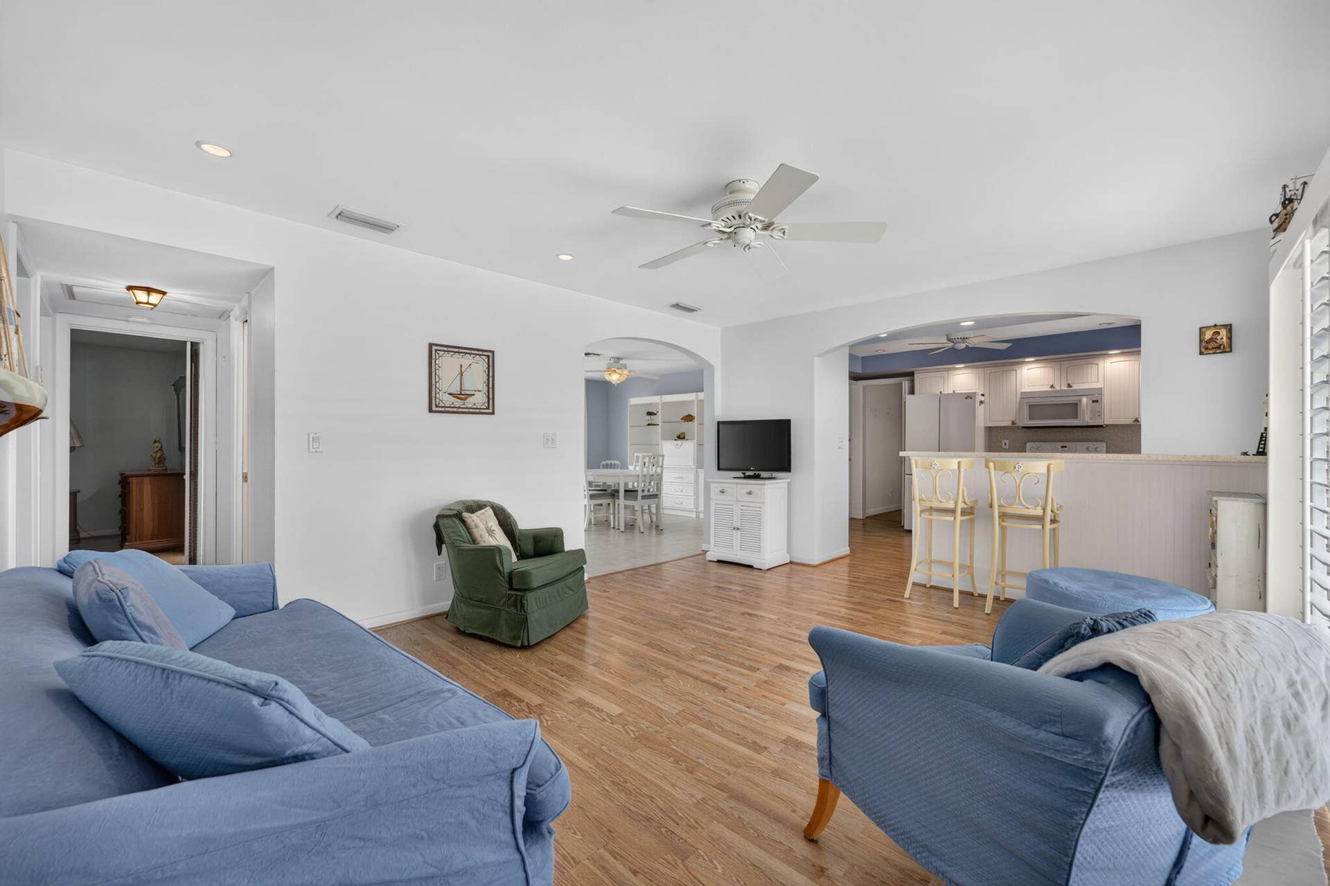 535 NE 8th Avenue, Deerfield Beach, FL 33441 10-web-or-mls-DSC03683