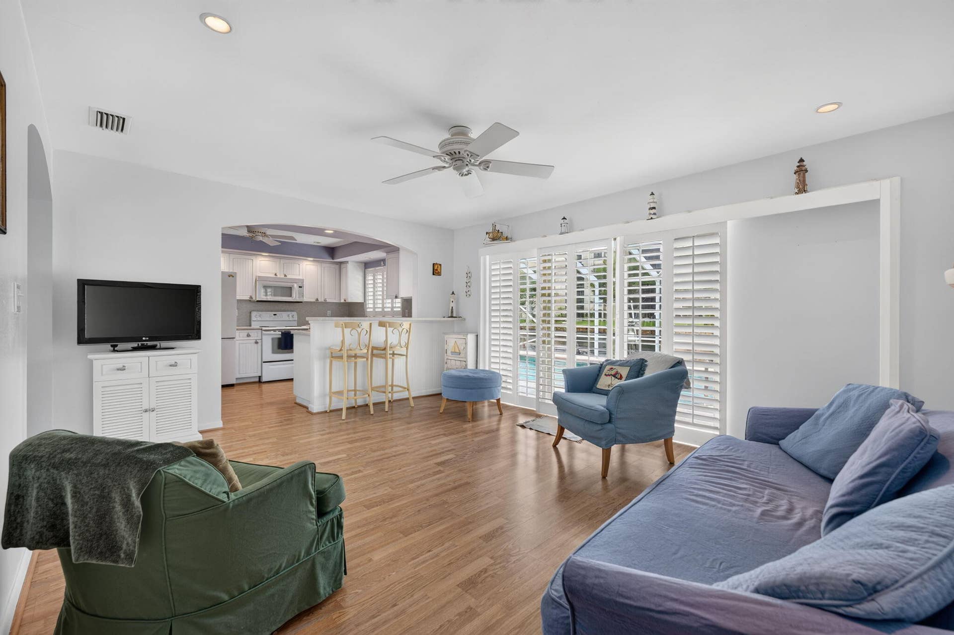 535 NE 8th Avenue, Deerfield Beach, FL 33441 9-web-or-mls-DSC03678
