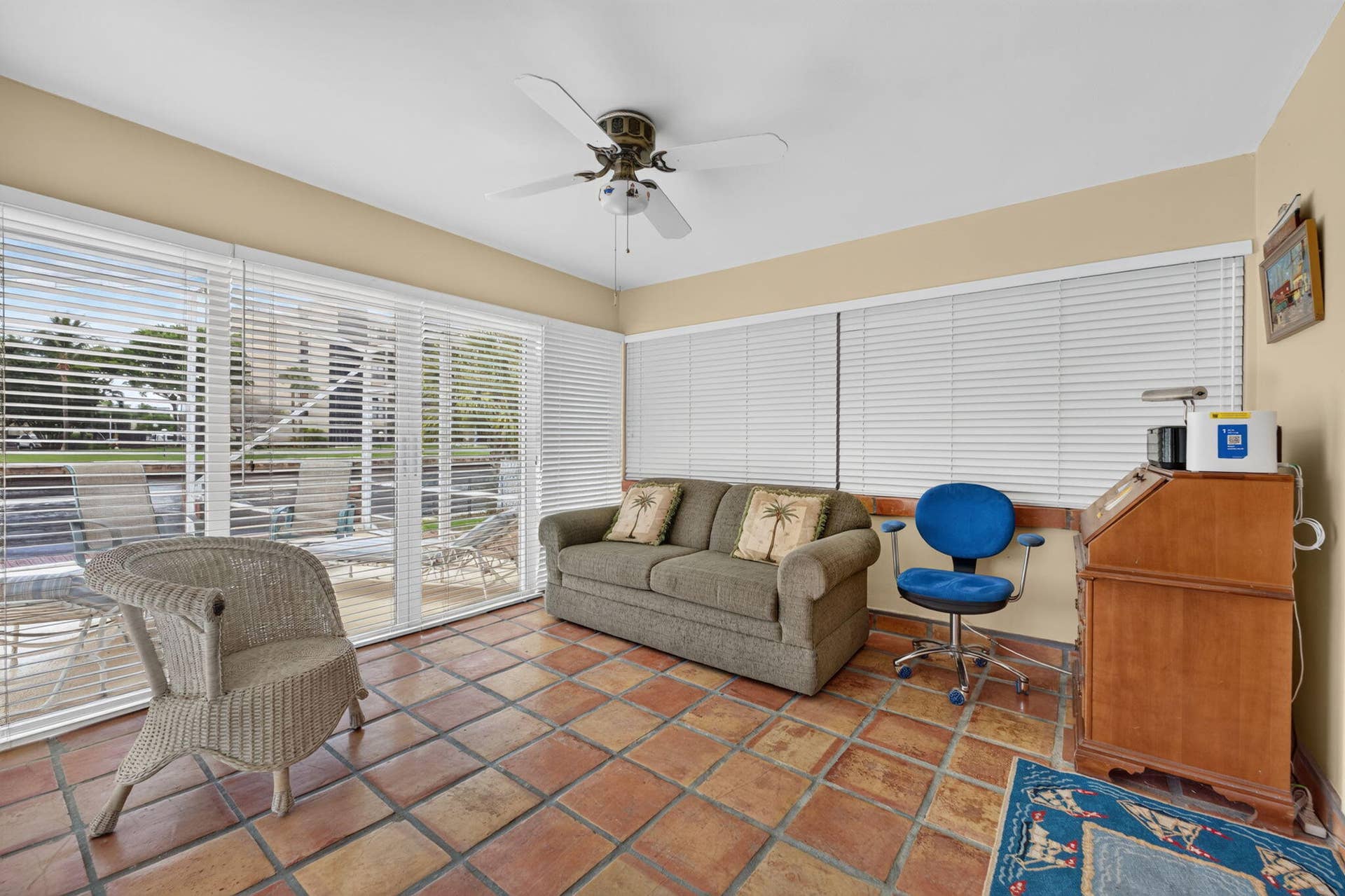 535 NE 8th Avenue, Deerfield Beach, FL 33441 28-web-or-mls-DSC03688