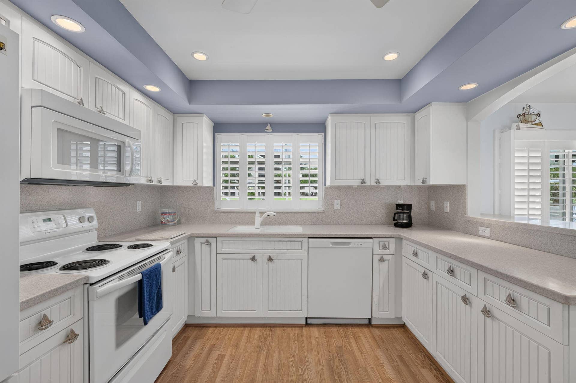535 NE 8th Avenue, Deerfield Beach, FL 33441 13-web-or-mls-DSC03721