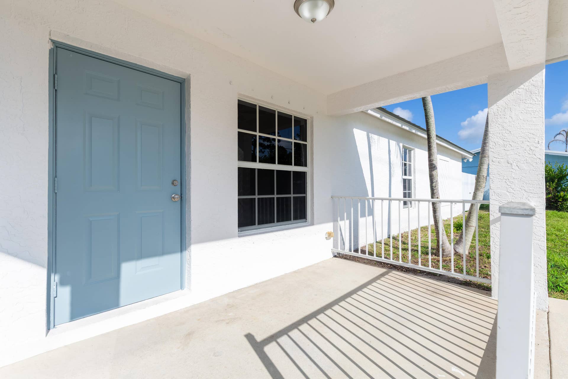 5060 SE EBBTIDE Avenue, Stuart, FL 34997 Porch