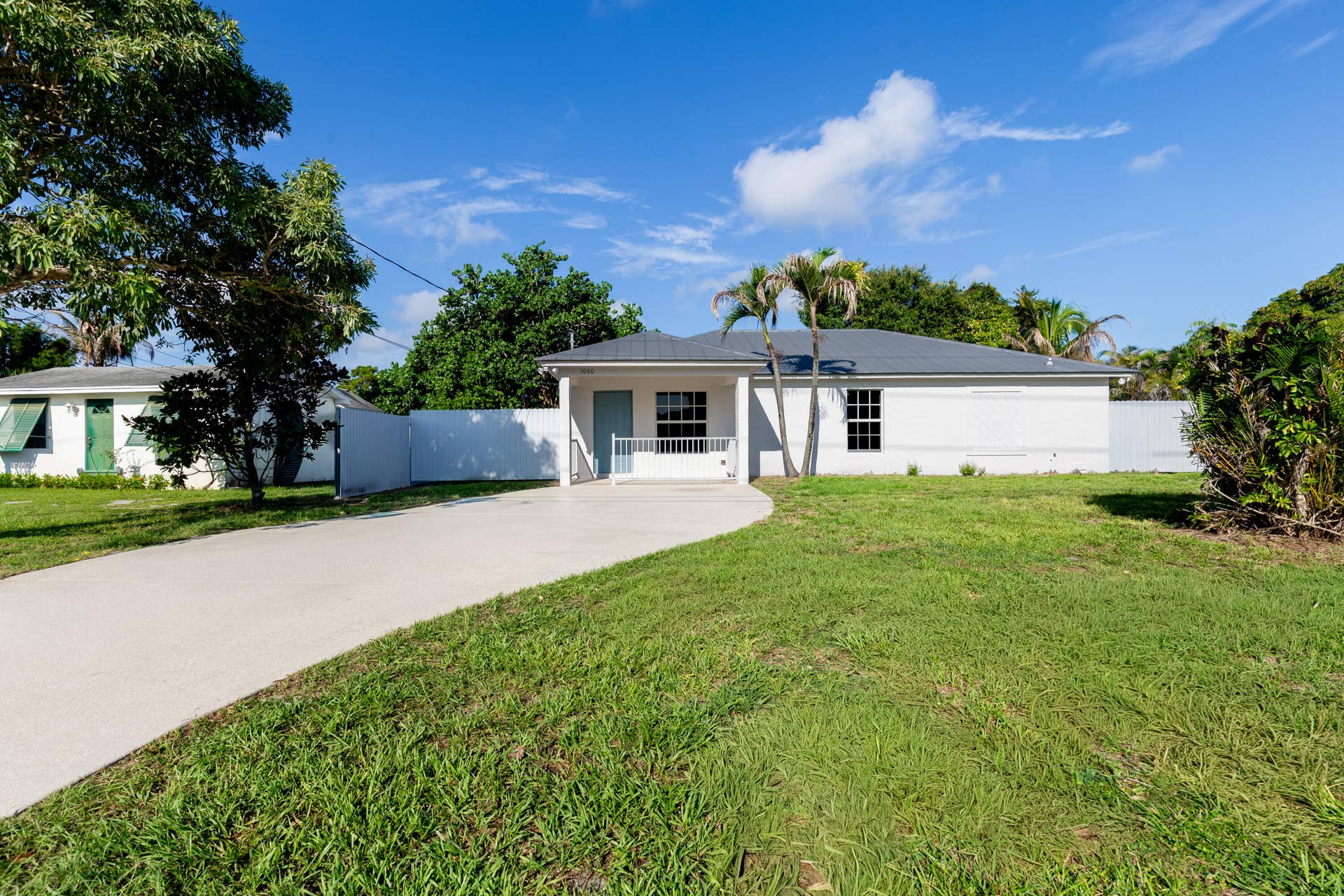 5060 SE EBBTIDE Avenue, Stuart, FL 34997 Front