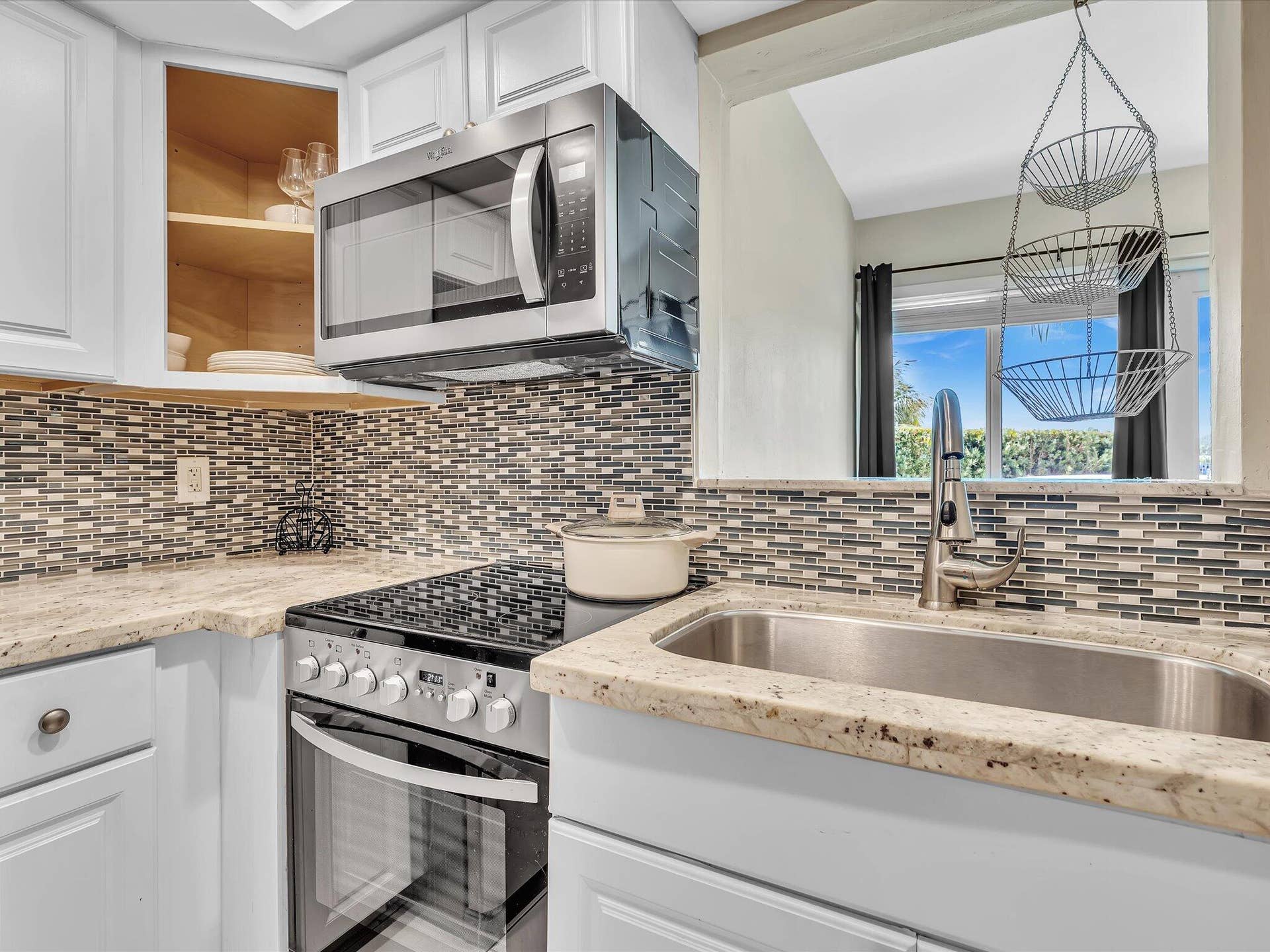 461 SE 19th Avenue, #1, Pompano Beach, FL 33060 15-FPP01186