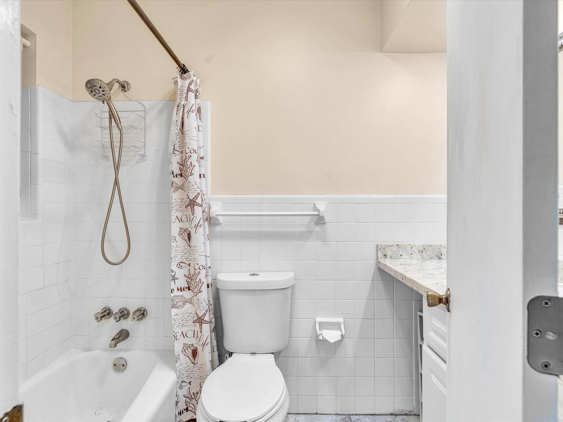 461 SE 19th Avenue, #1, Pompano Beach, FL 33060 19-FPP01206