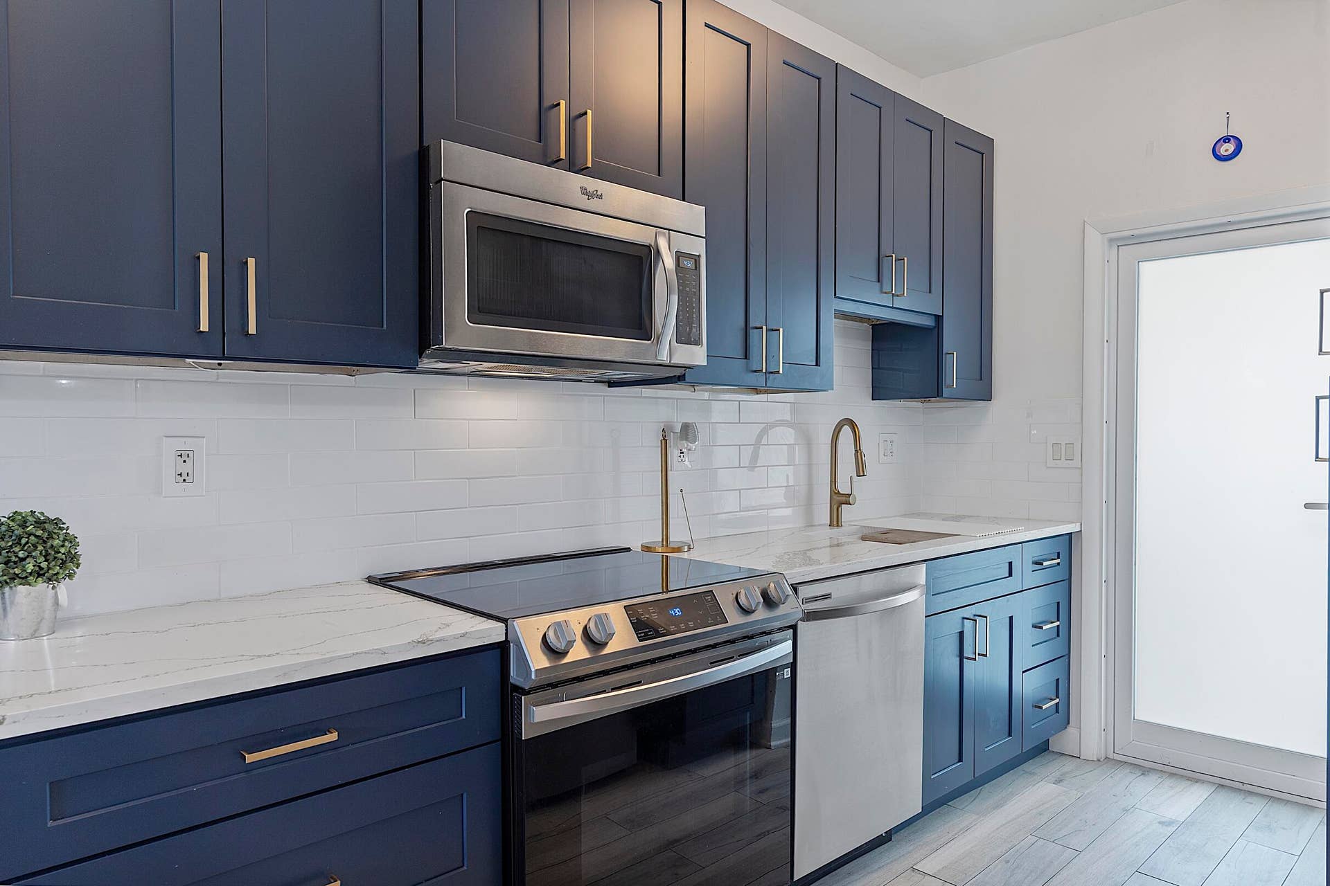 3250 NE 28th St - - 006 - Copy