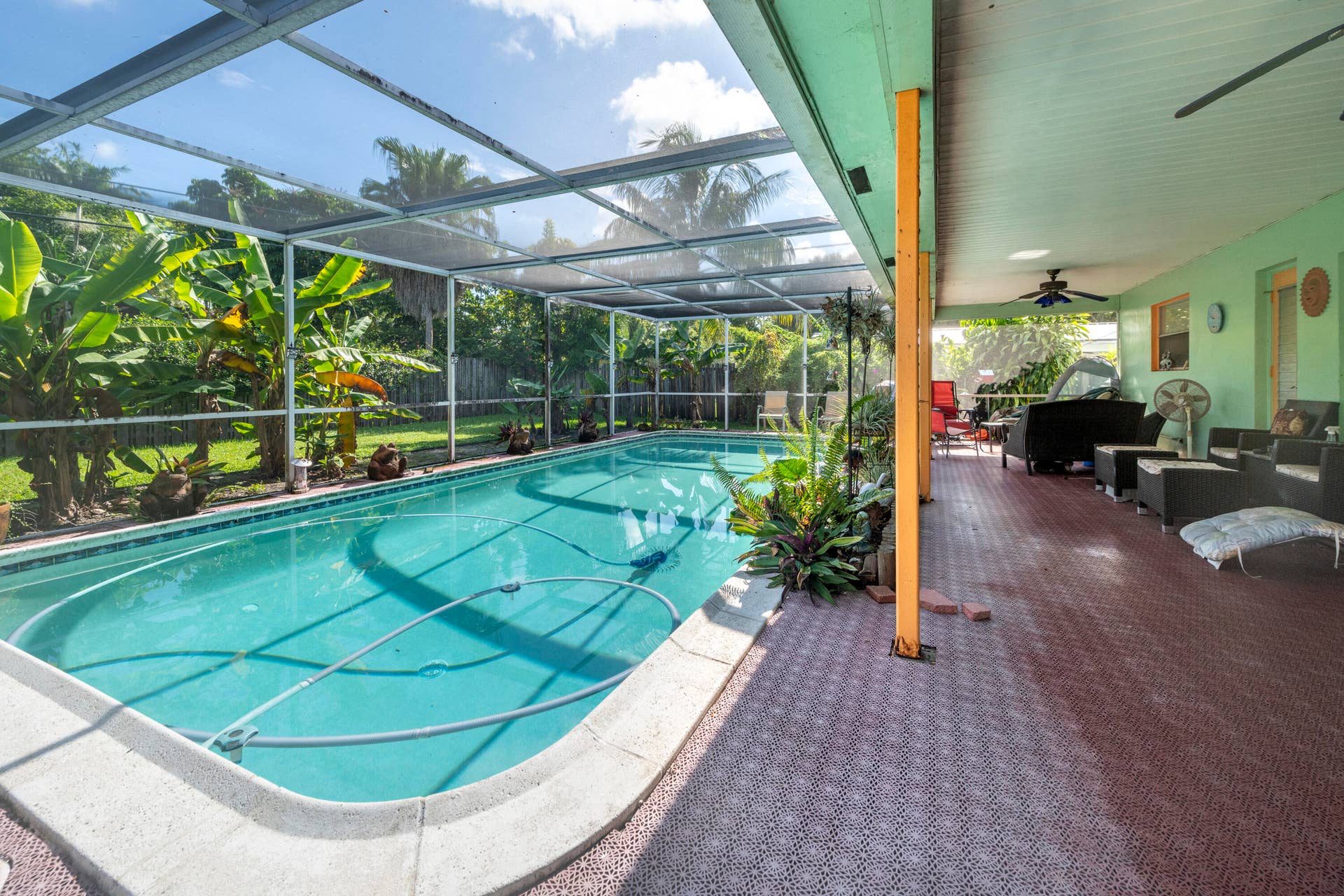 7321 NW 14th Street, Plantation, FL 33313 refreshing pool