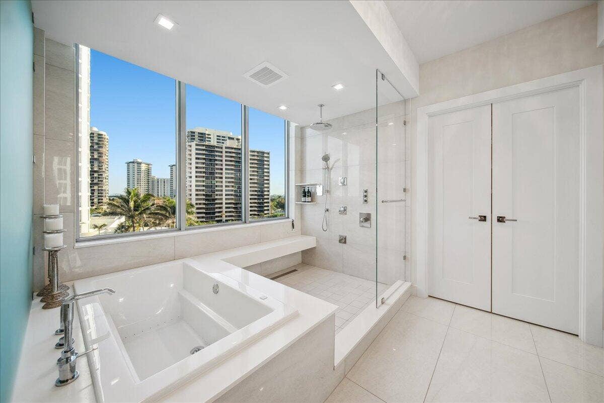 5000 N OCEAN Drive, #603, Singer Island, Singer Island, FL 33404 17-ECL00850
